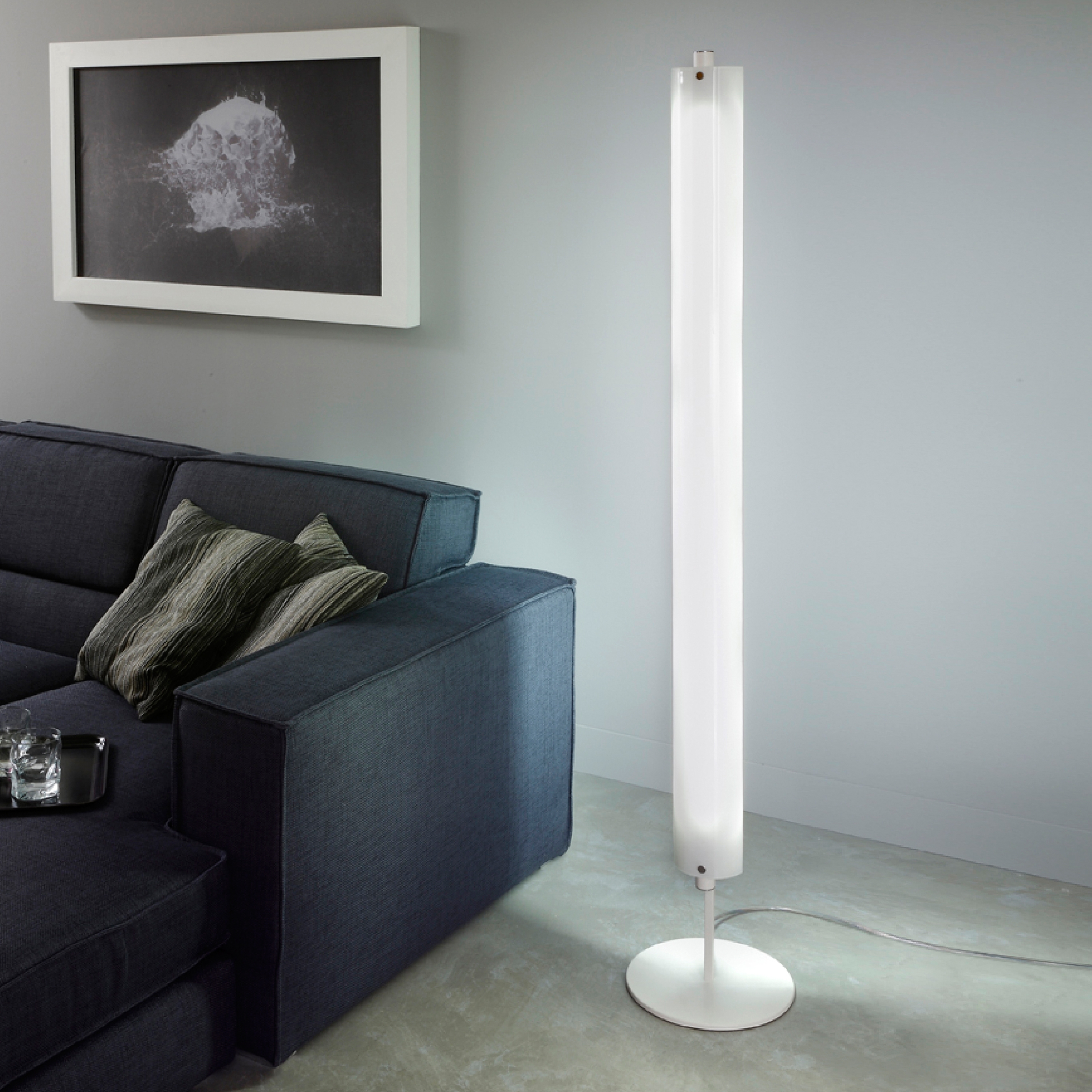 Vertoon produk Lineal Floor lamp van vervaardiger La Référence