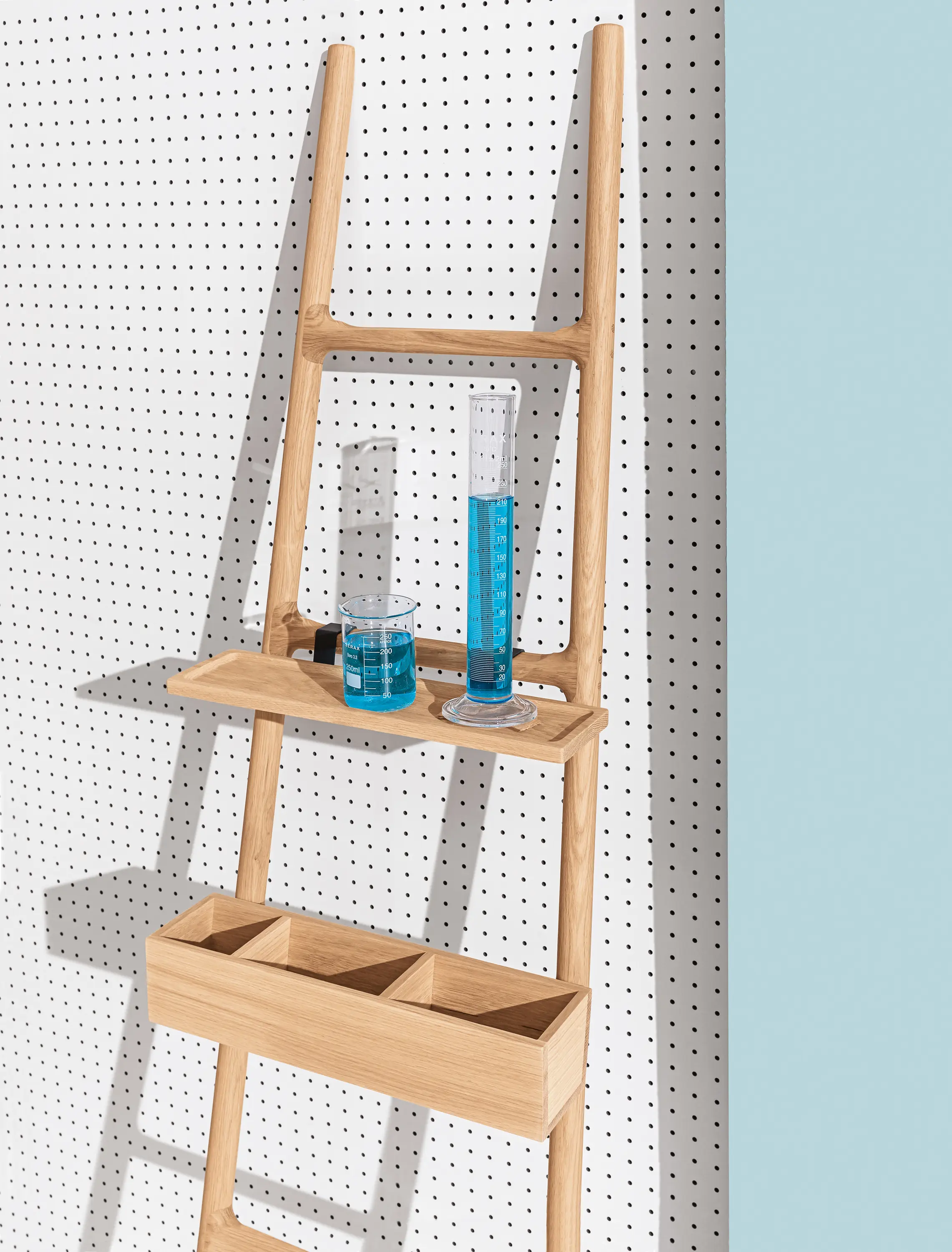 Discipline - Tilt Holder