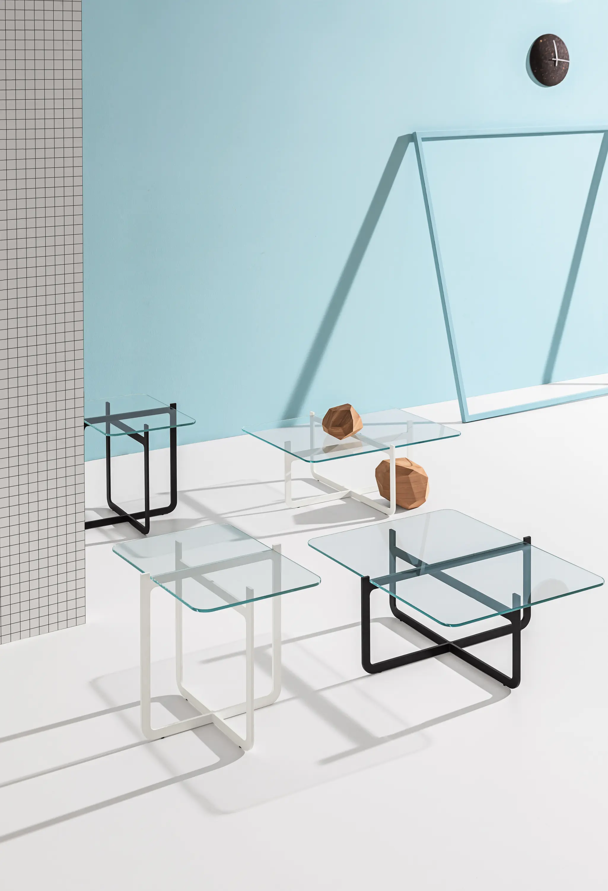 Discipline - Clip Side Table Low