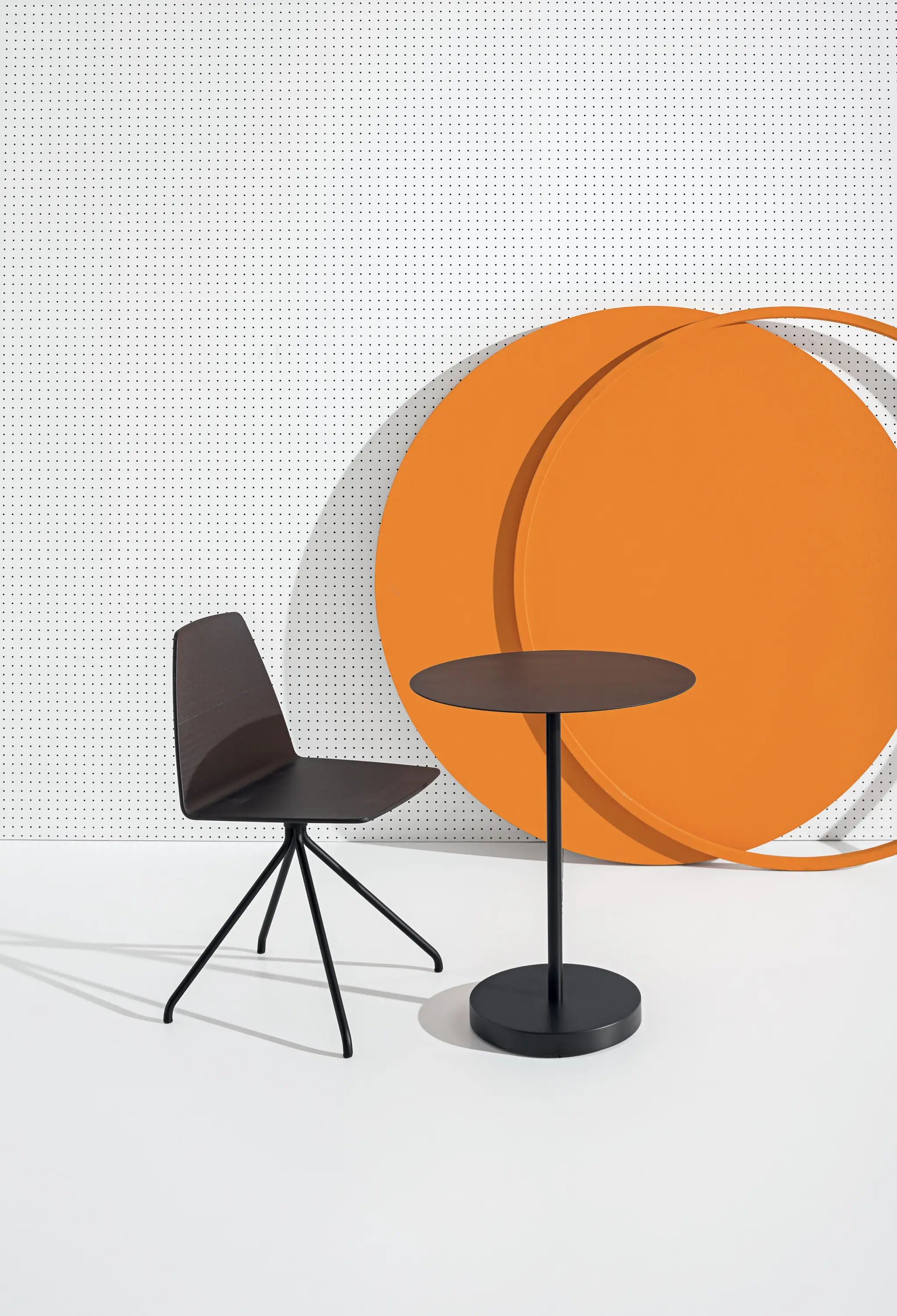 Discipline - Puck Table