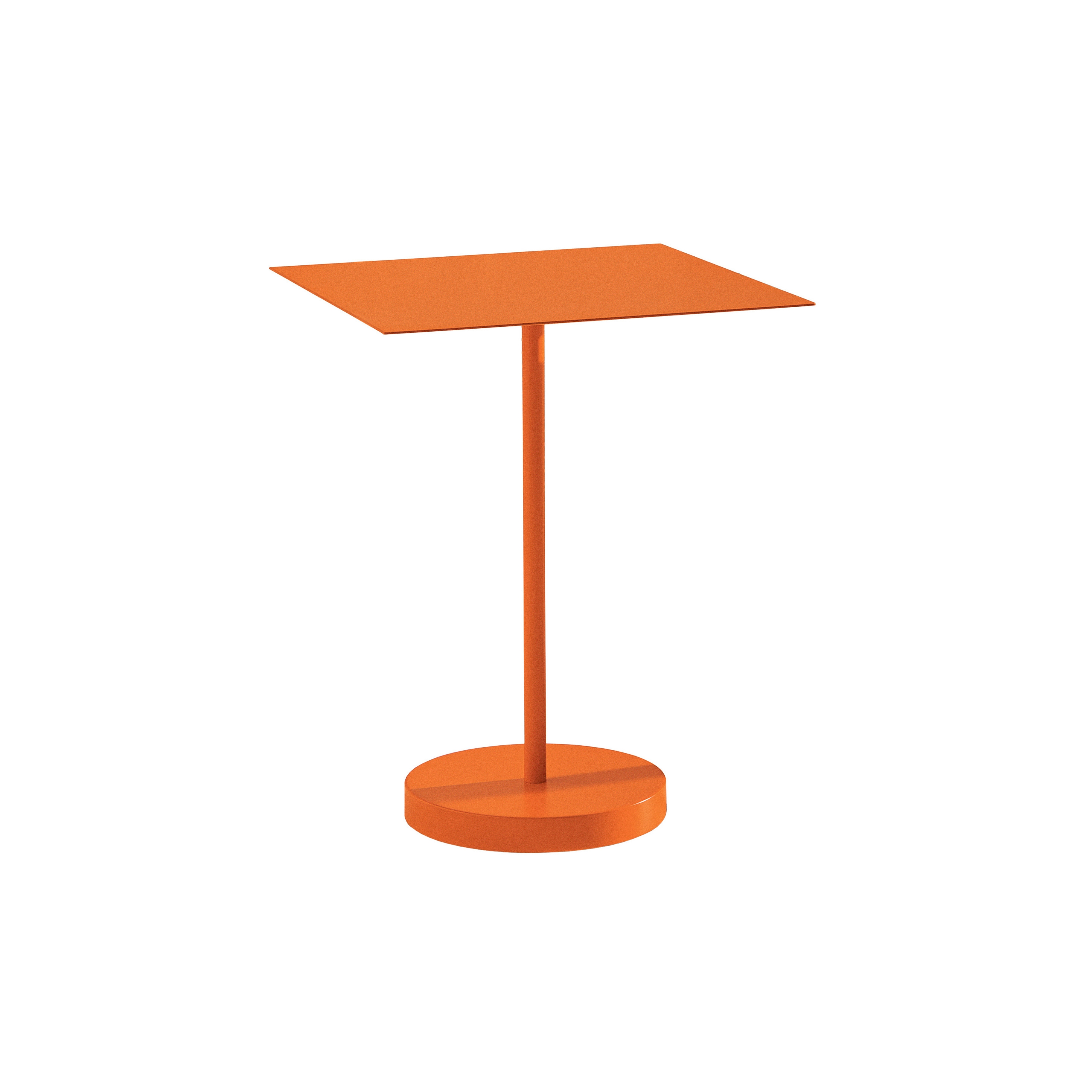Display product Puck Table from manufacturer Discipline