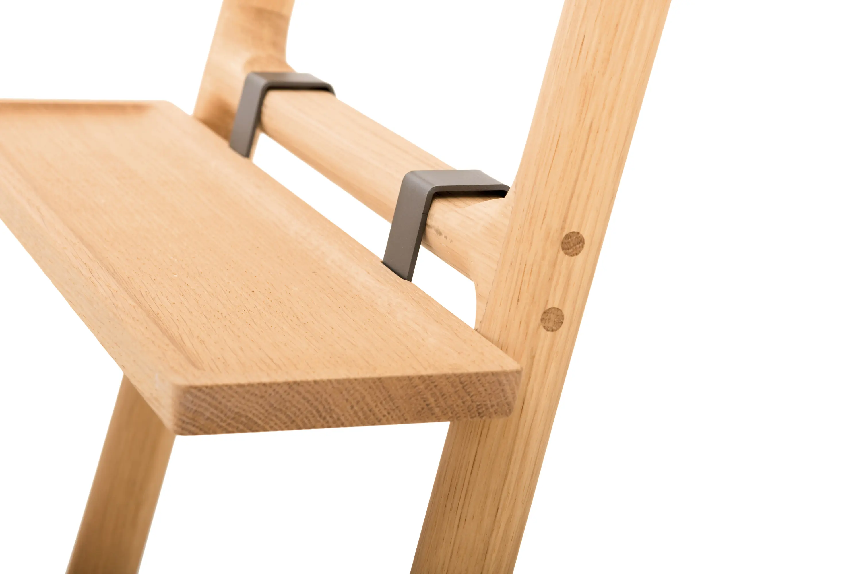 Discipline - Tilt Shelf
