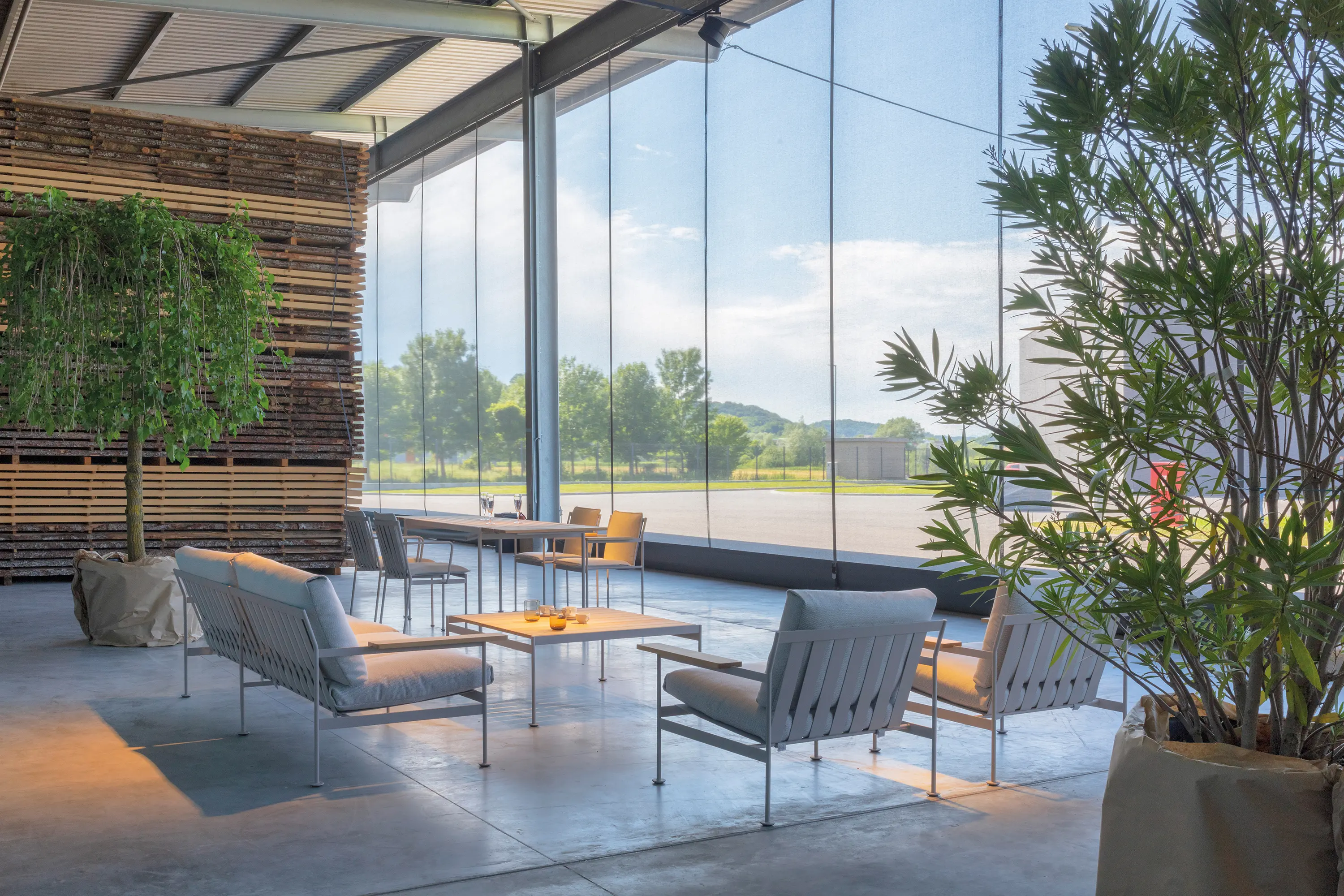 Prostoria - Jugo Outdoor-Couchtisch