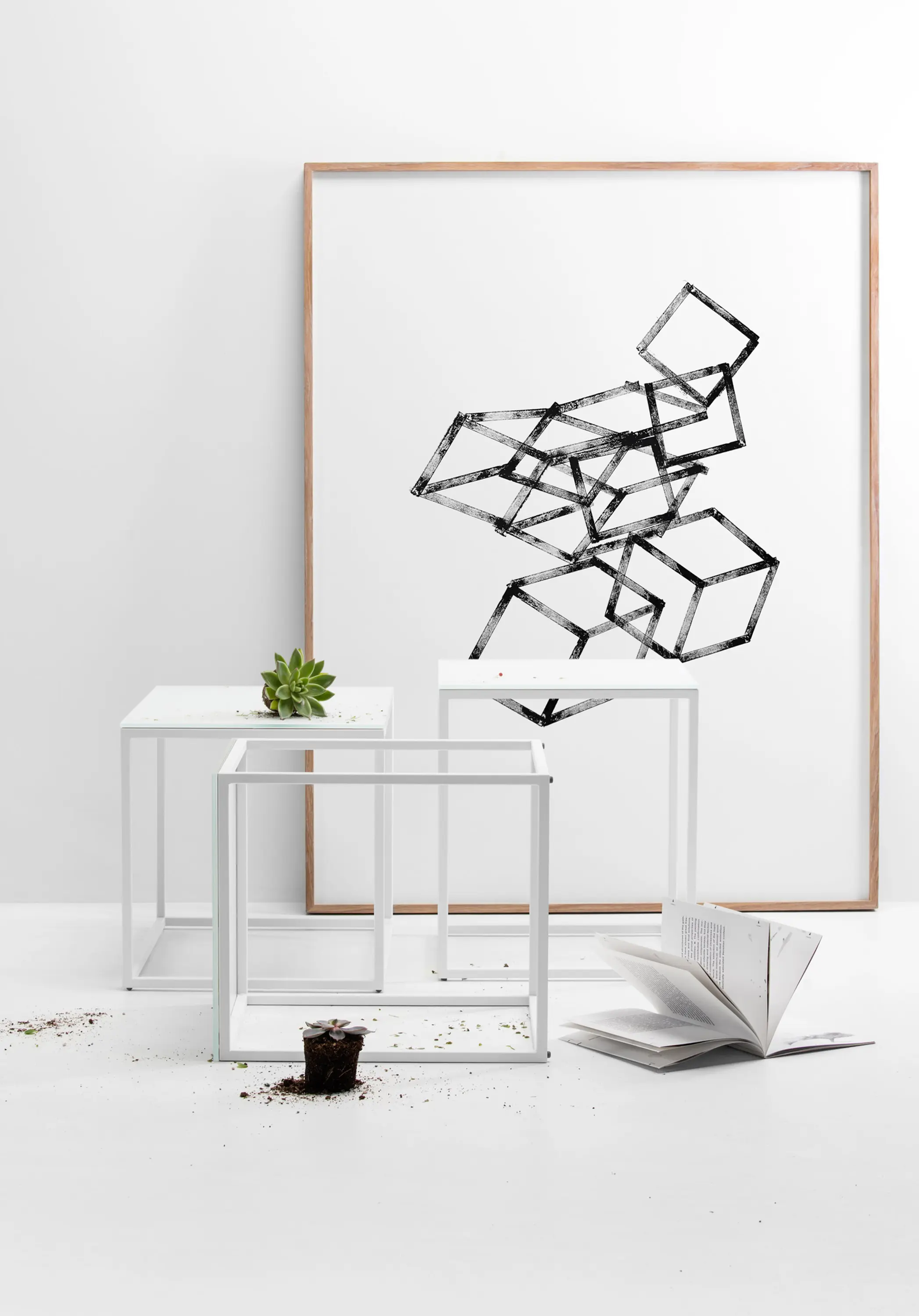 Prostoria - Frame low table