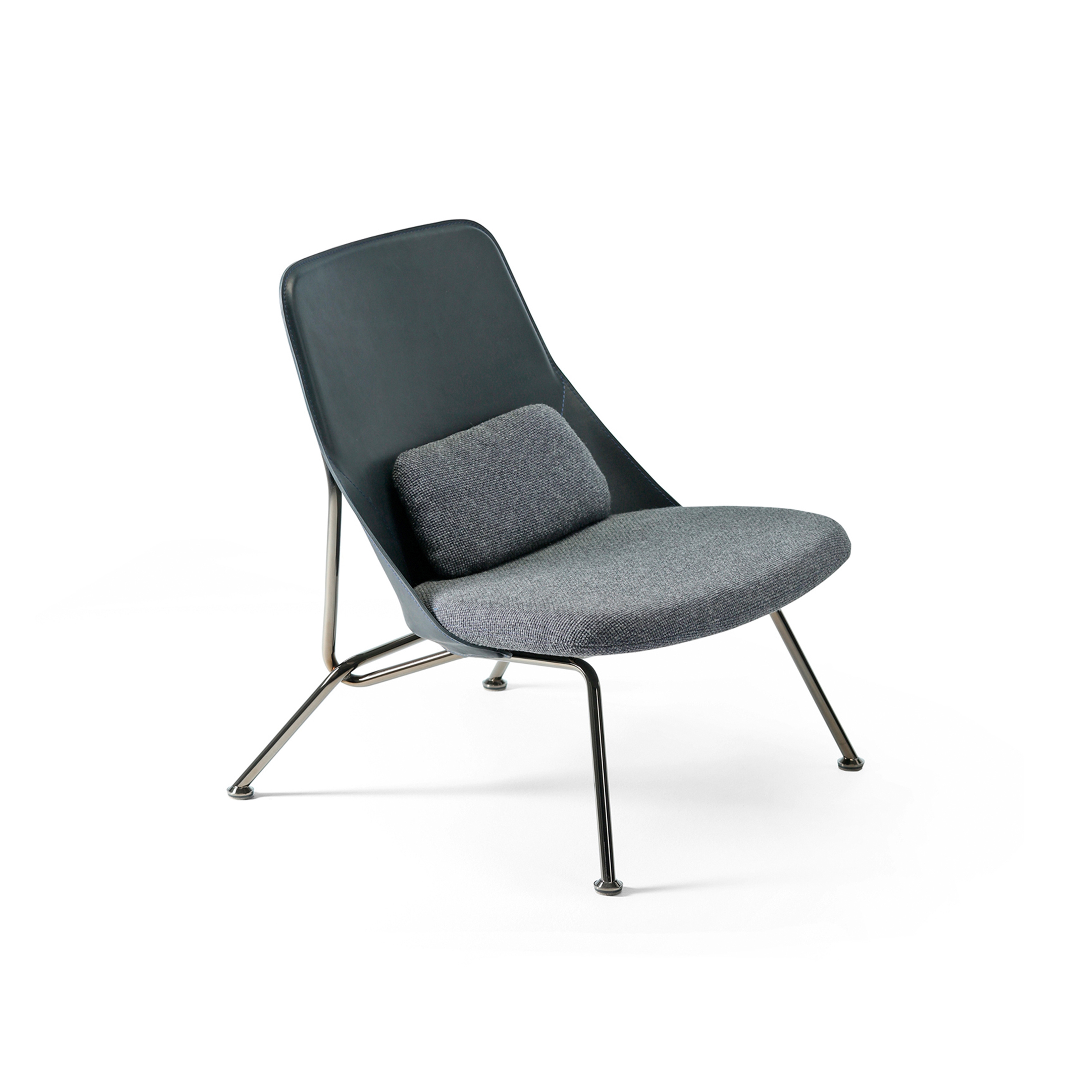 Strain easy chair