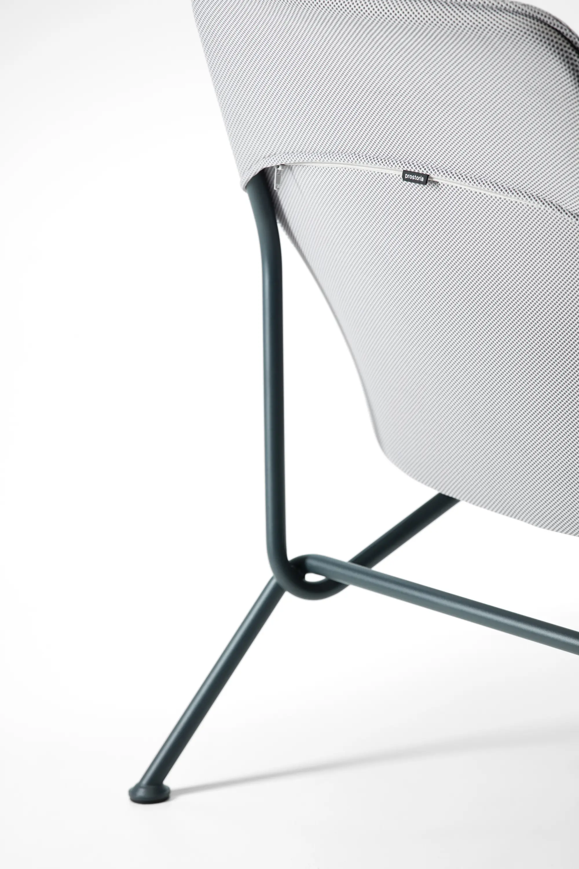 Prostoria - Strain easy chair