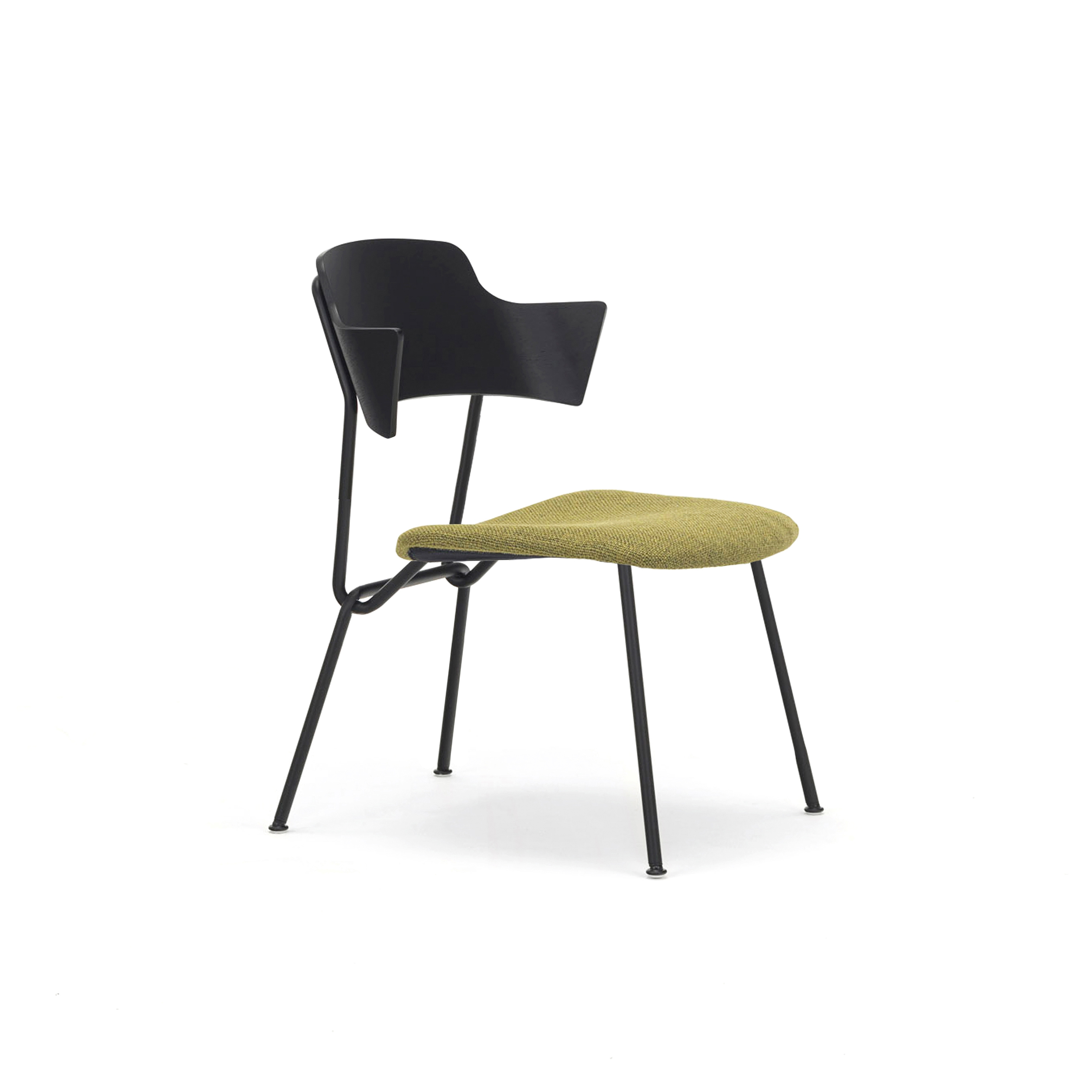 Mostra il prodotto Strain low chair with upholstered seat del produttore Prostoria