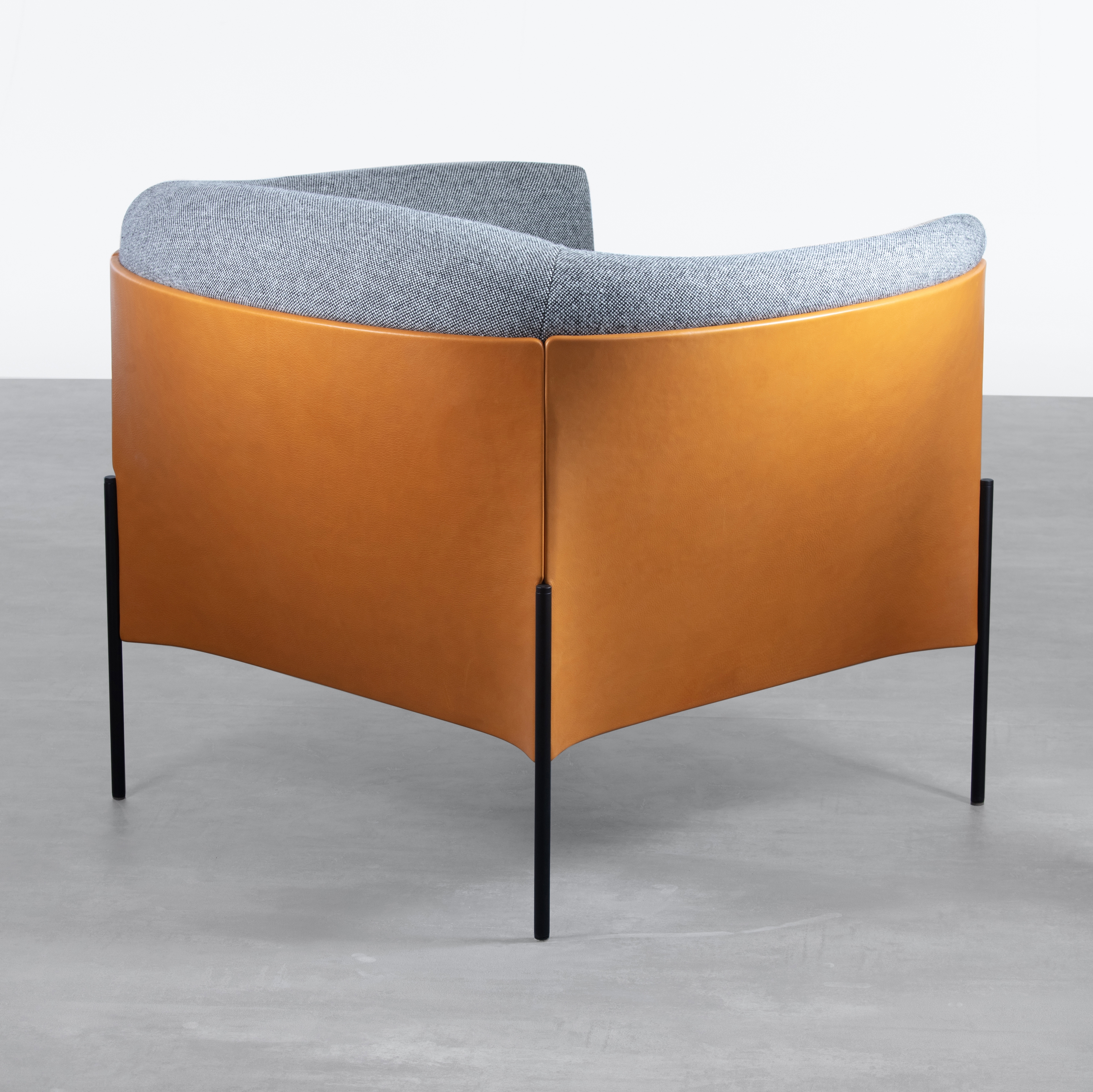 Omnia Armsessel