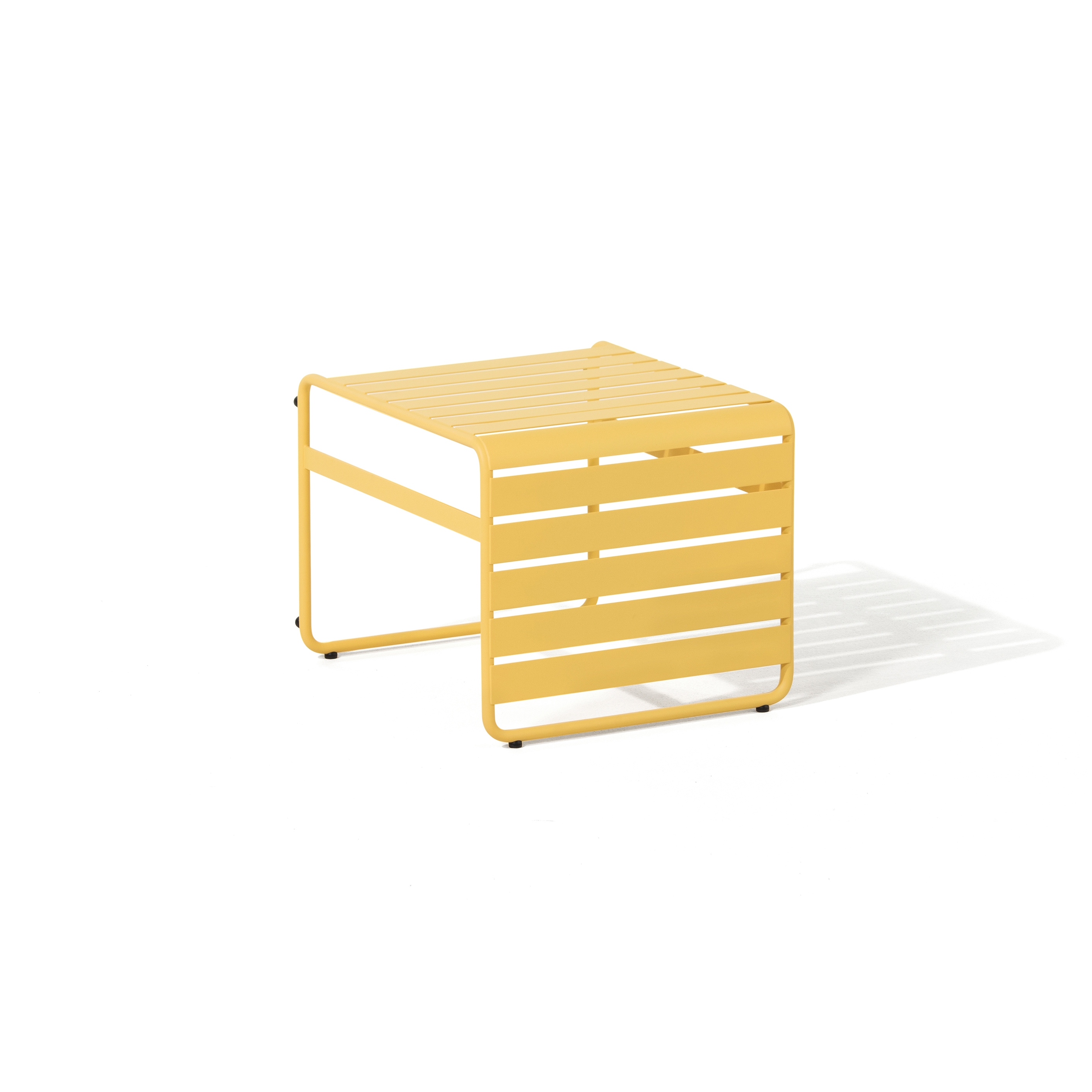 Mostra il prodotto Jugo side table outdoor del produttore Prostoria