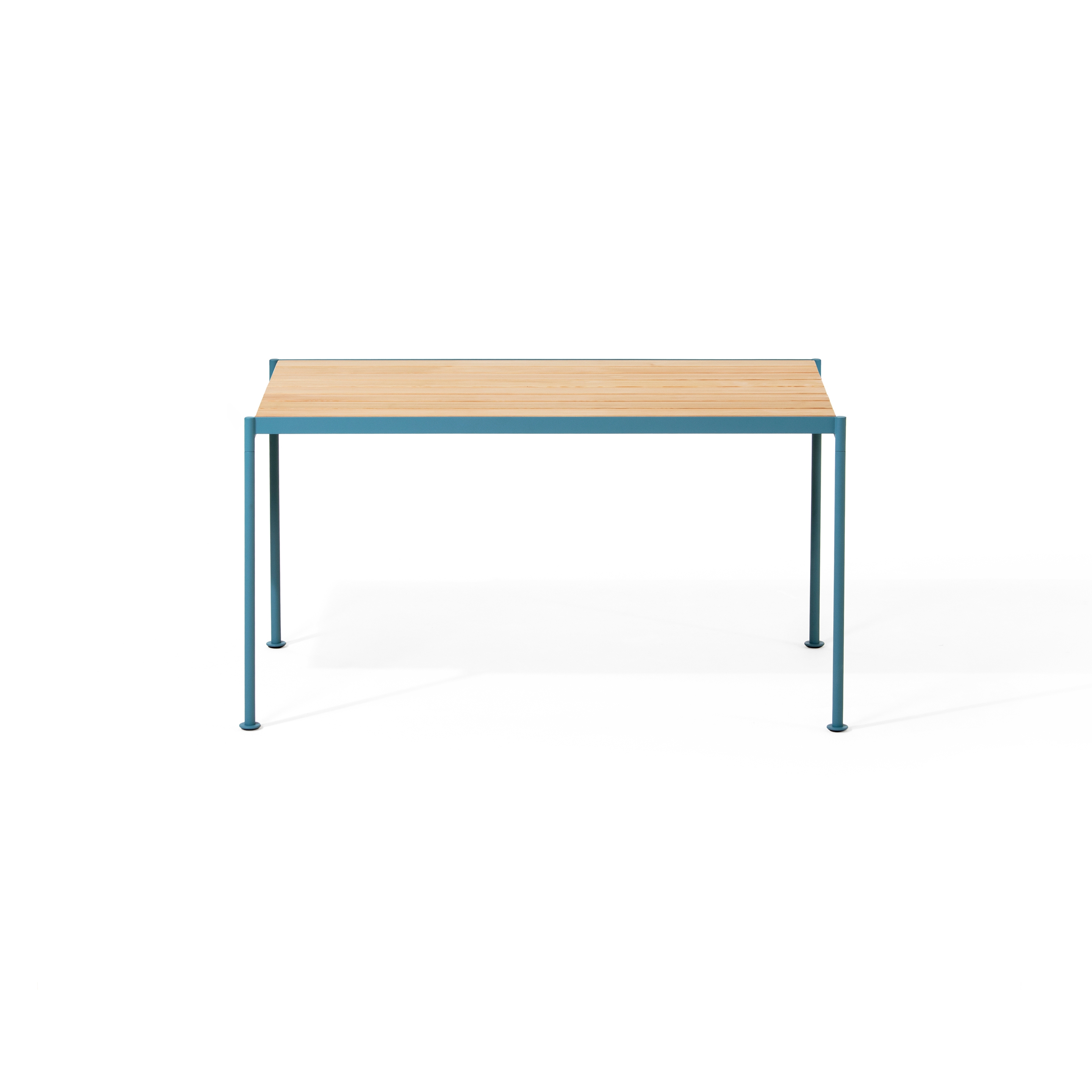 Display product Jugo table outdoor from manufacturer Prostoria