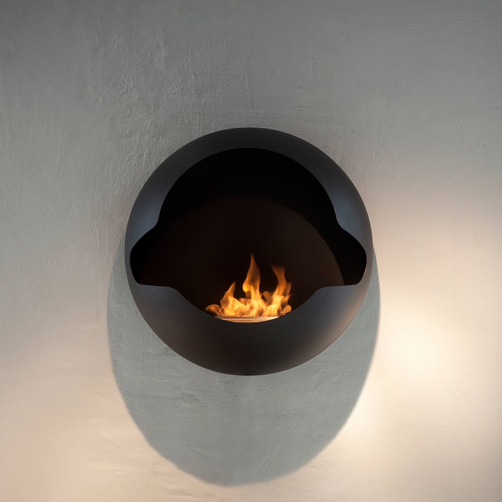 Display product Cupola black from manufacturer Vauni Fire