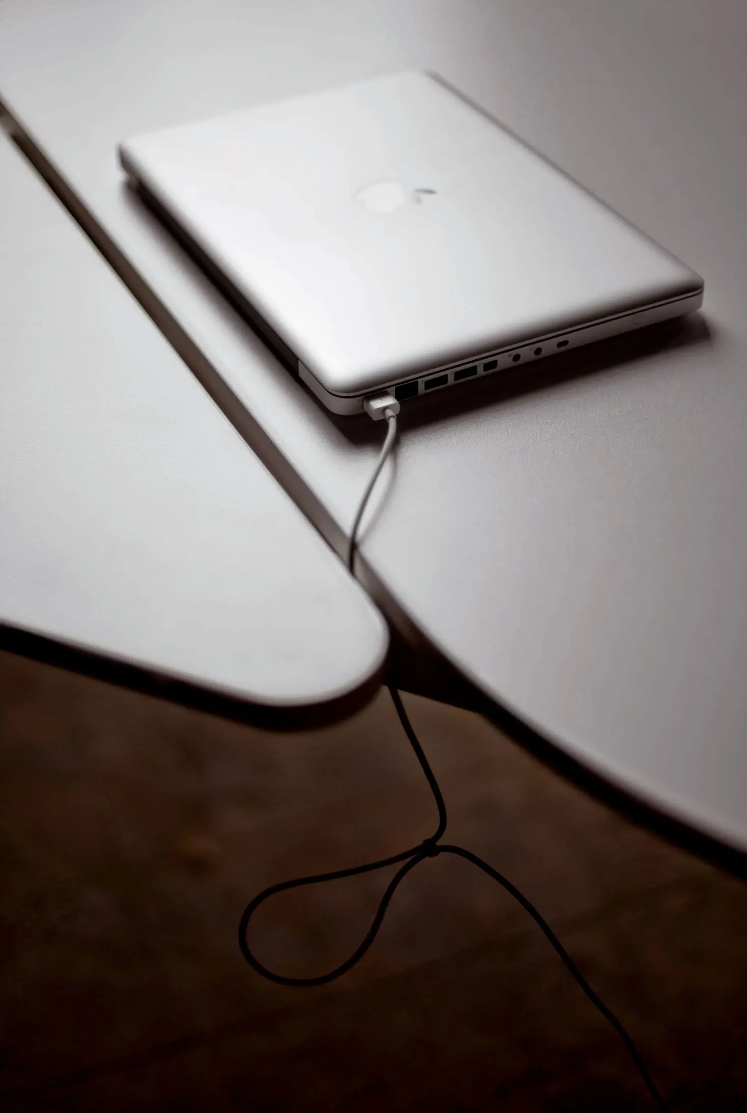 ARLEX design - Feel table
