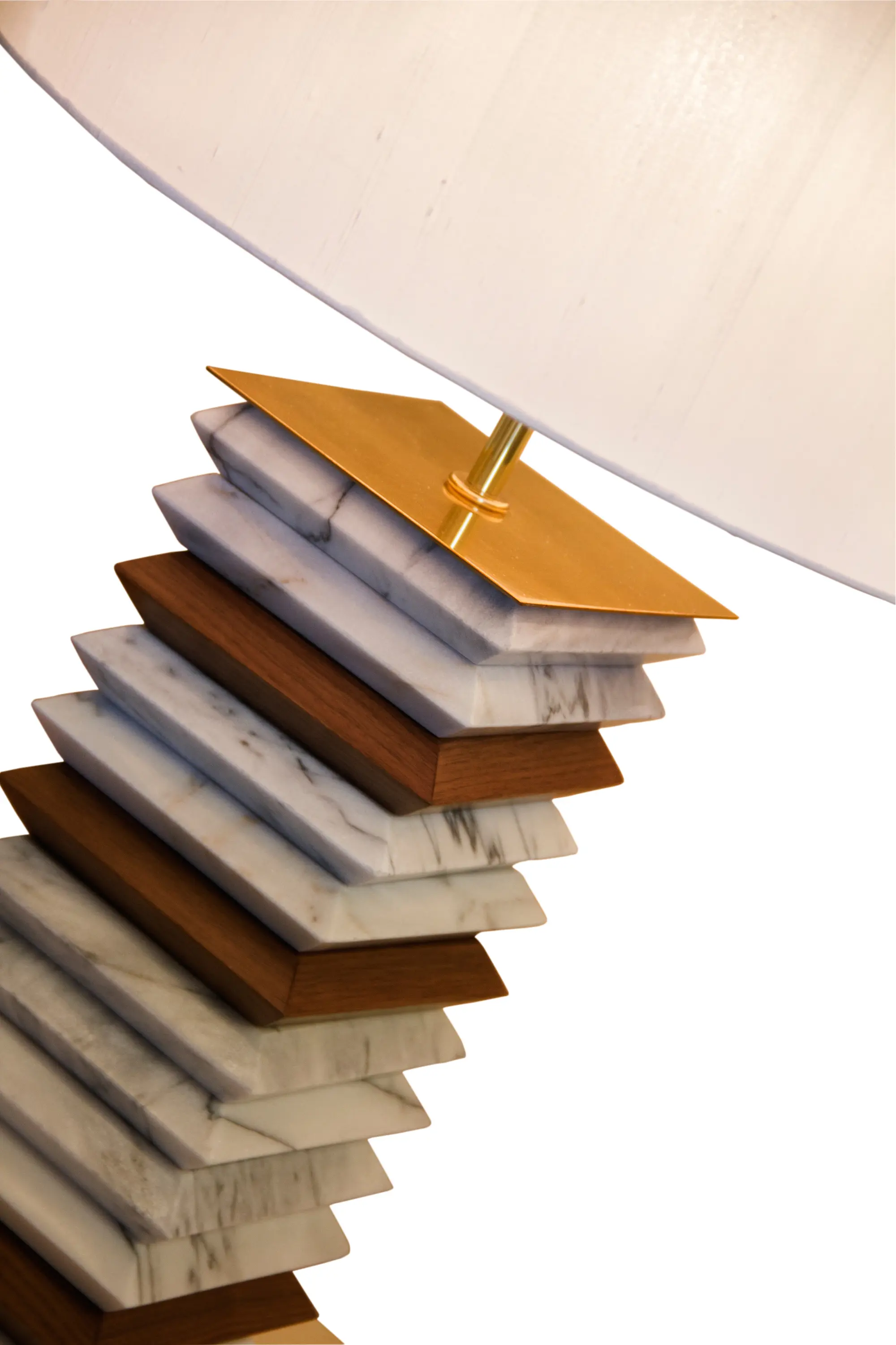 BRABBU - Apache | Table Lamp