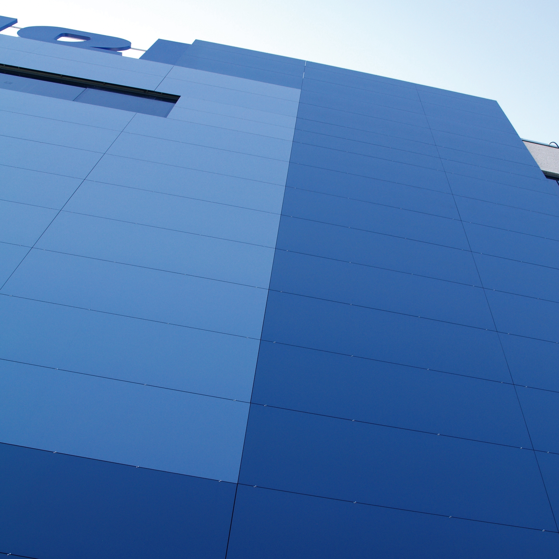 Display product Facade | Colorfeel Cobalto from manufacturer Neolith