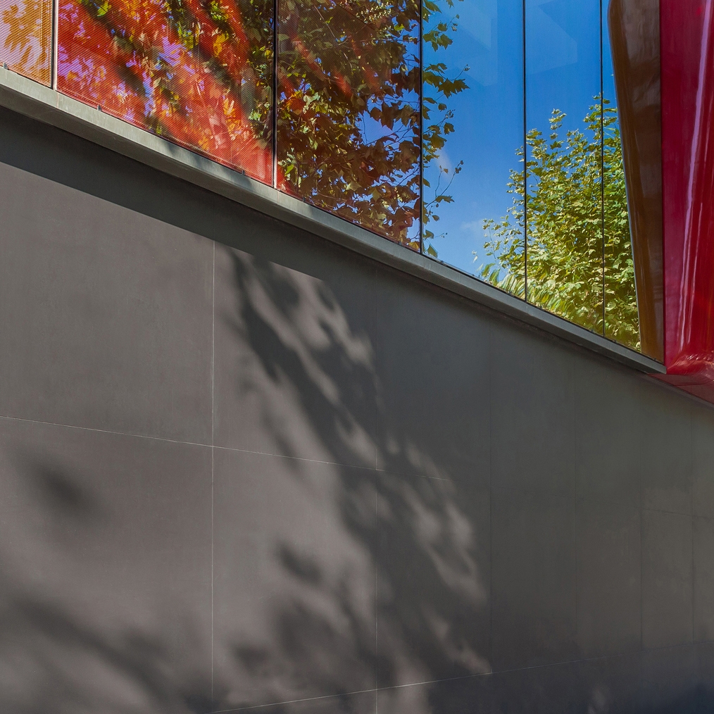 Afficher le produit Facade | Colorfeel Nero du fabricant Neolith