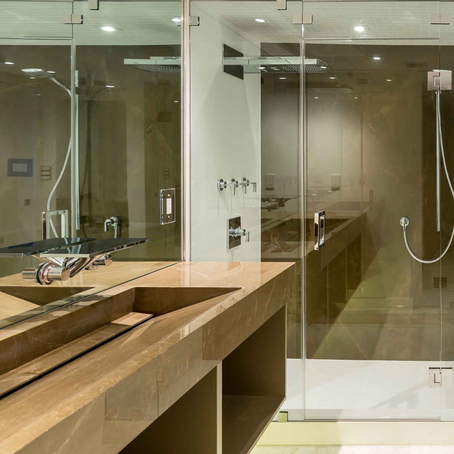 Display product Bath | Classtone Pulpis & Colorfeel Arctic White from manufacturer Neolith