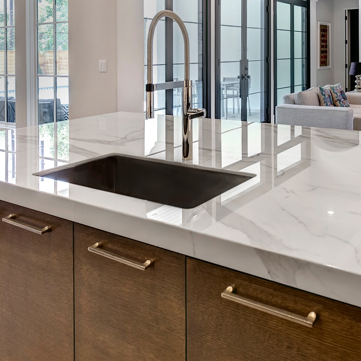 Display product Kitchen | Classtone Estatuario from manufacturer Neolith