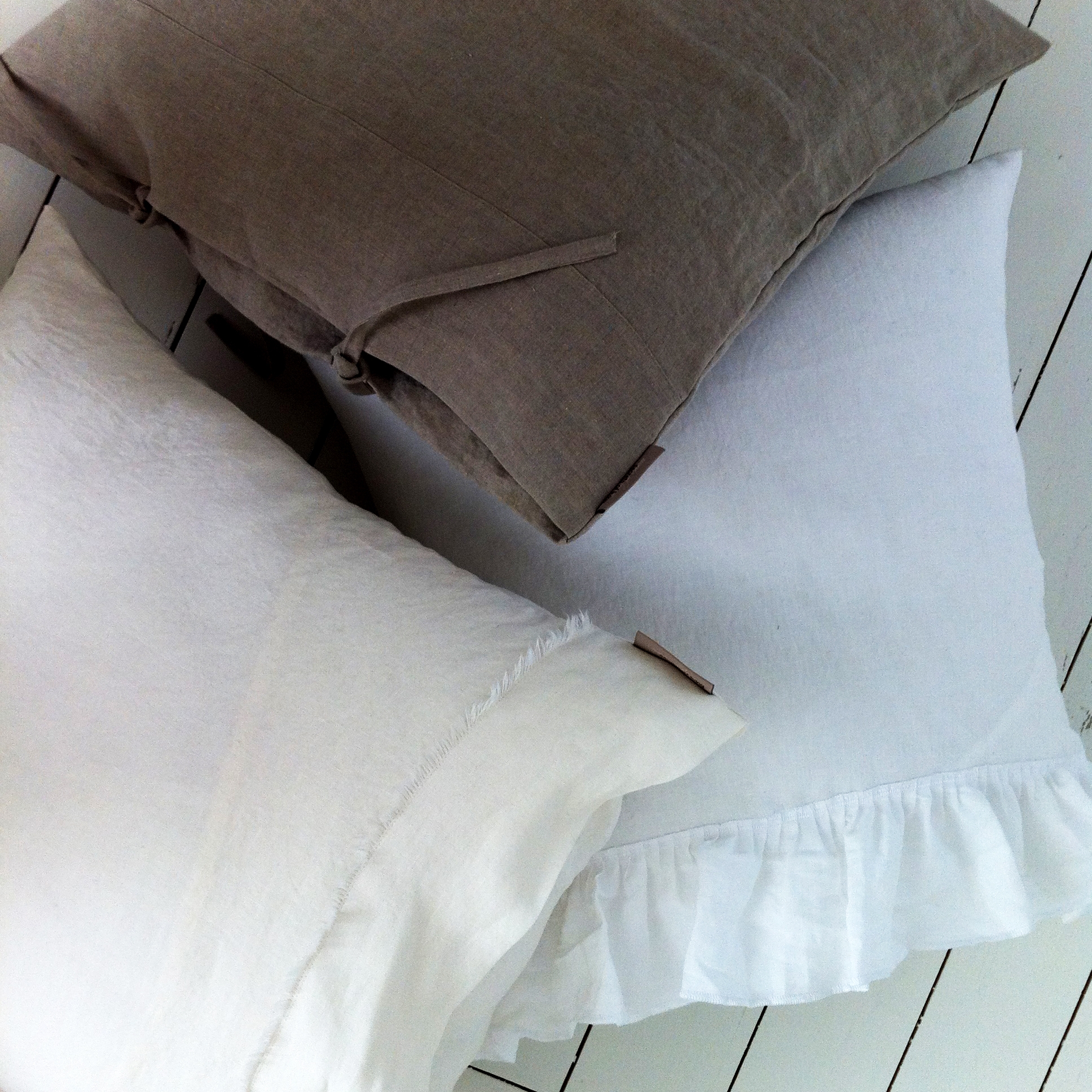 Mostra il prodotto Pillow del produttore secrets of living