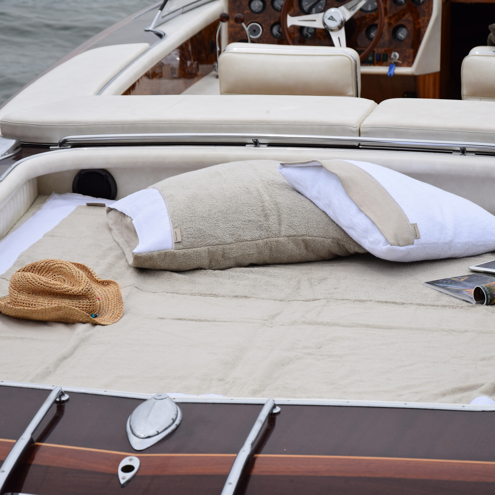 Display product Sail collection from manufacturer secrets of living