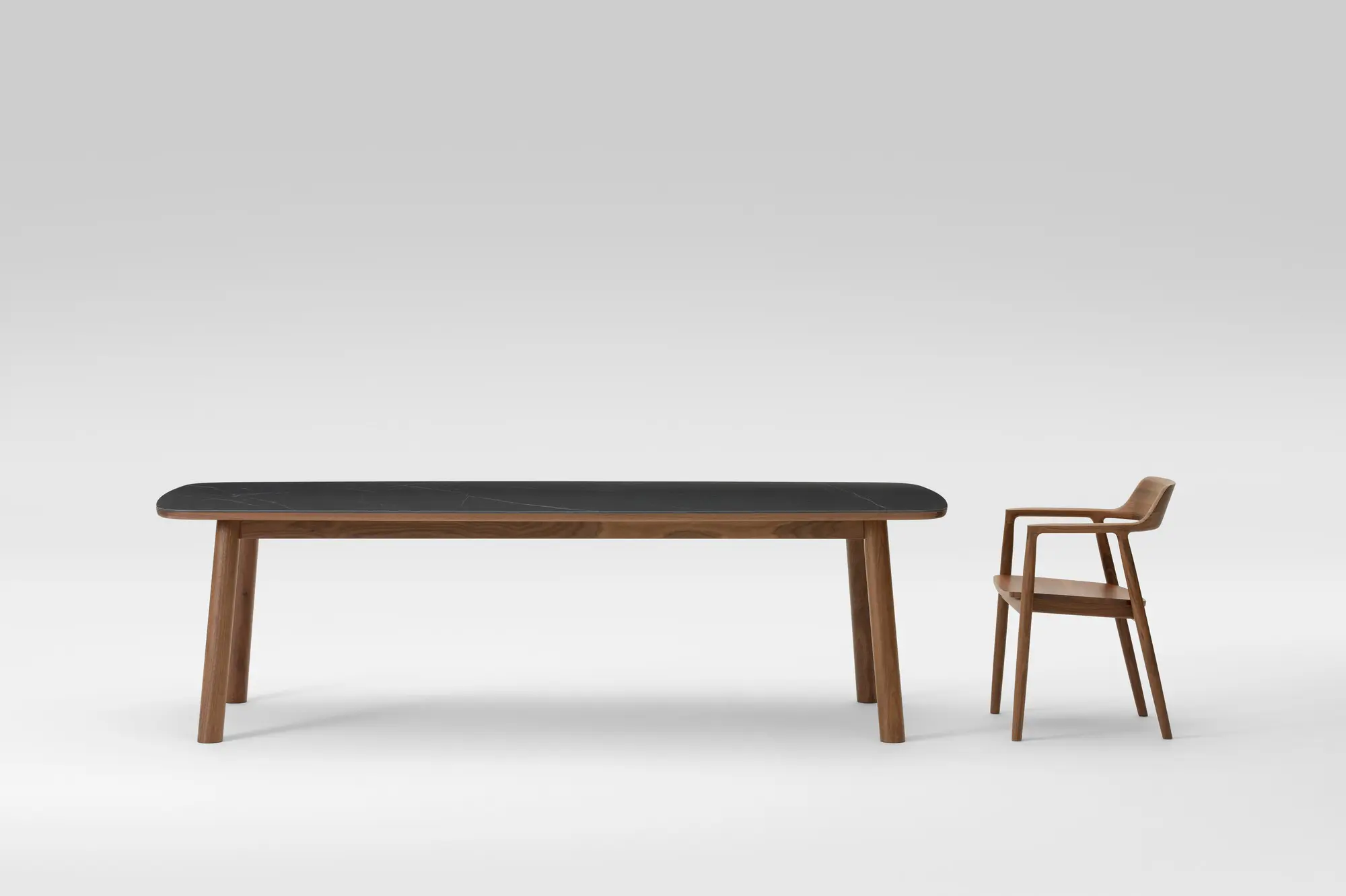 MARUNI - ST Table (ceramic top)