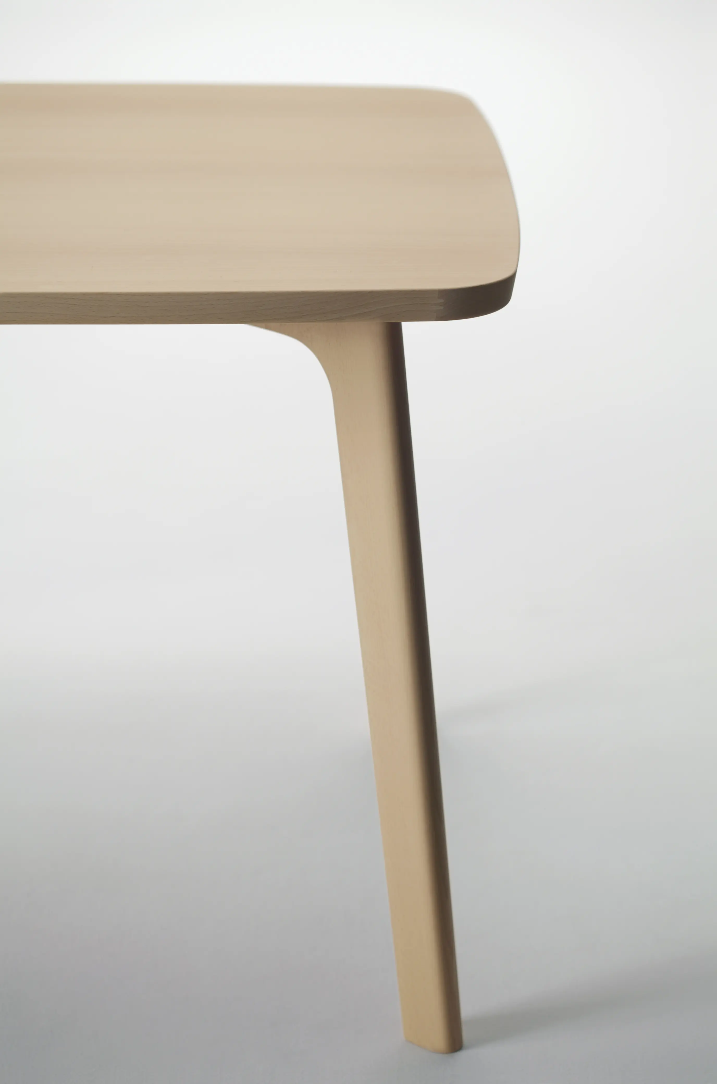 MARUNI - Hiroshima Table (Square)
