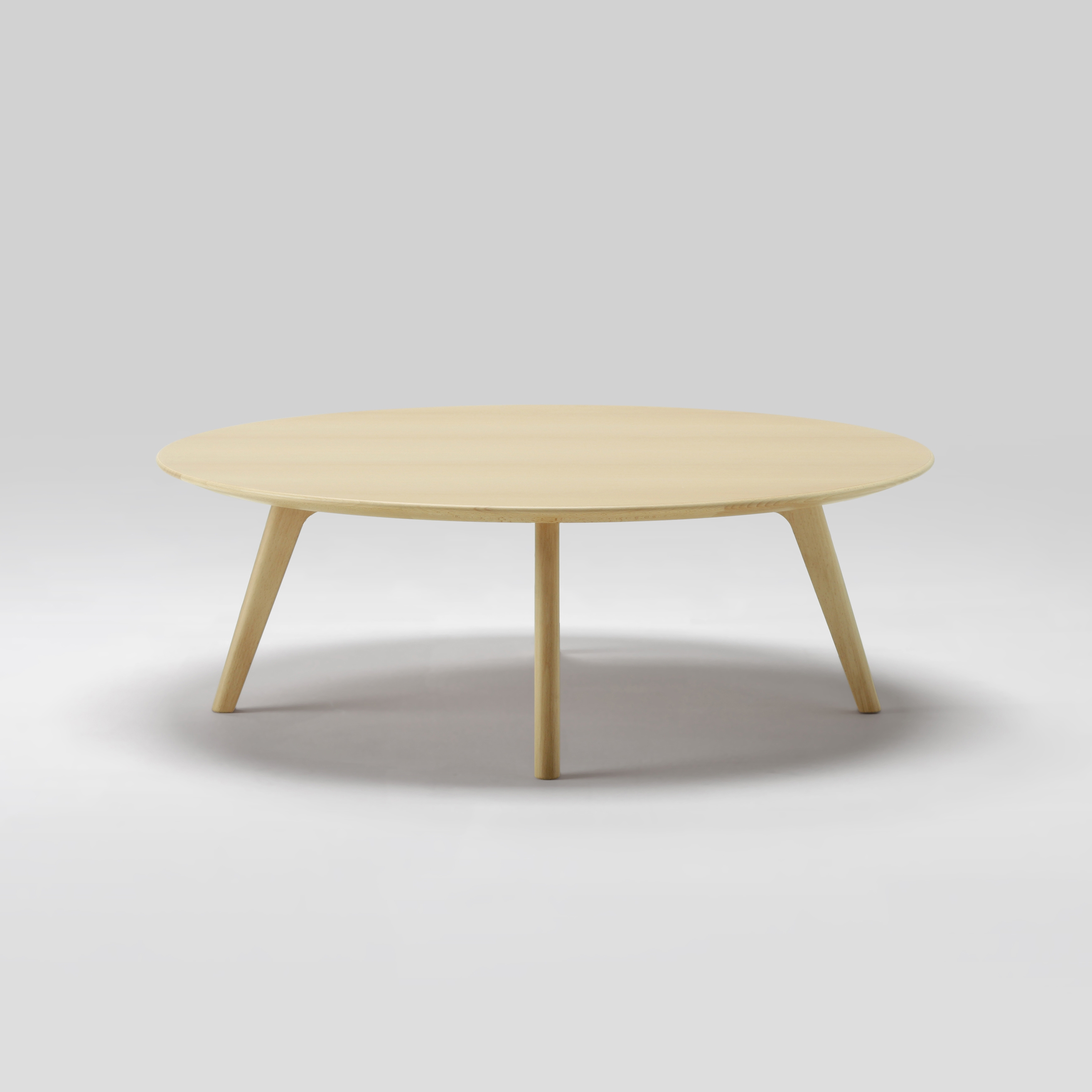 Display product Roundish Coffee table 120 from manufacturer MARUNI