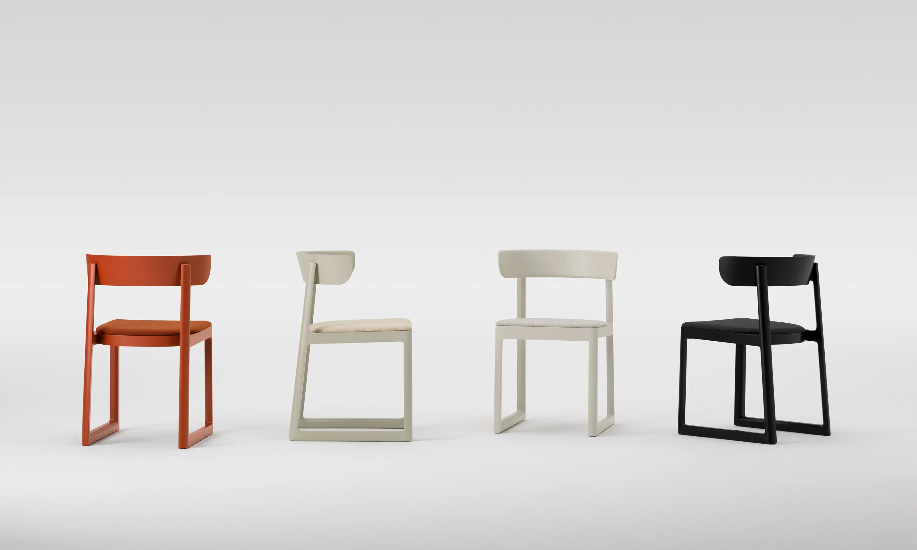 MARUNI - En Chair (Cushioned)