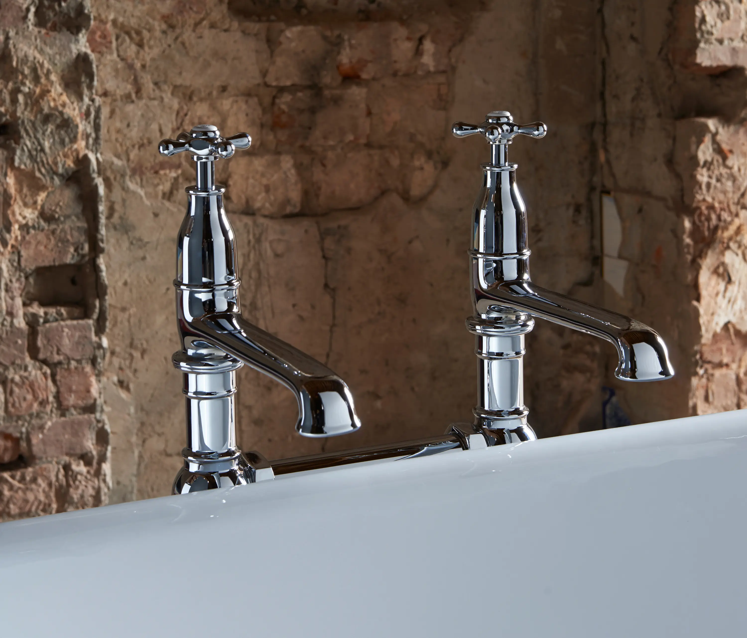 Drummonds - Classic long spout bath taps