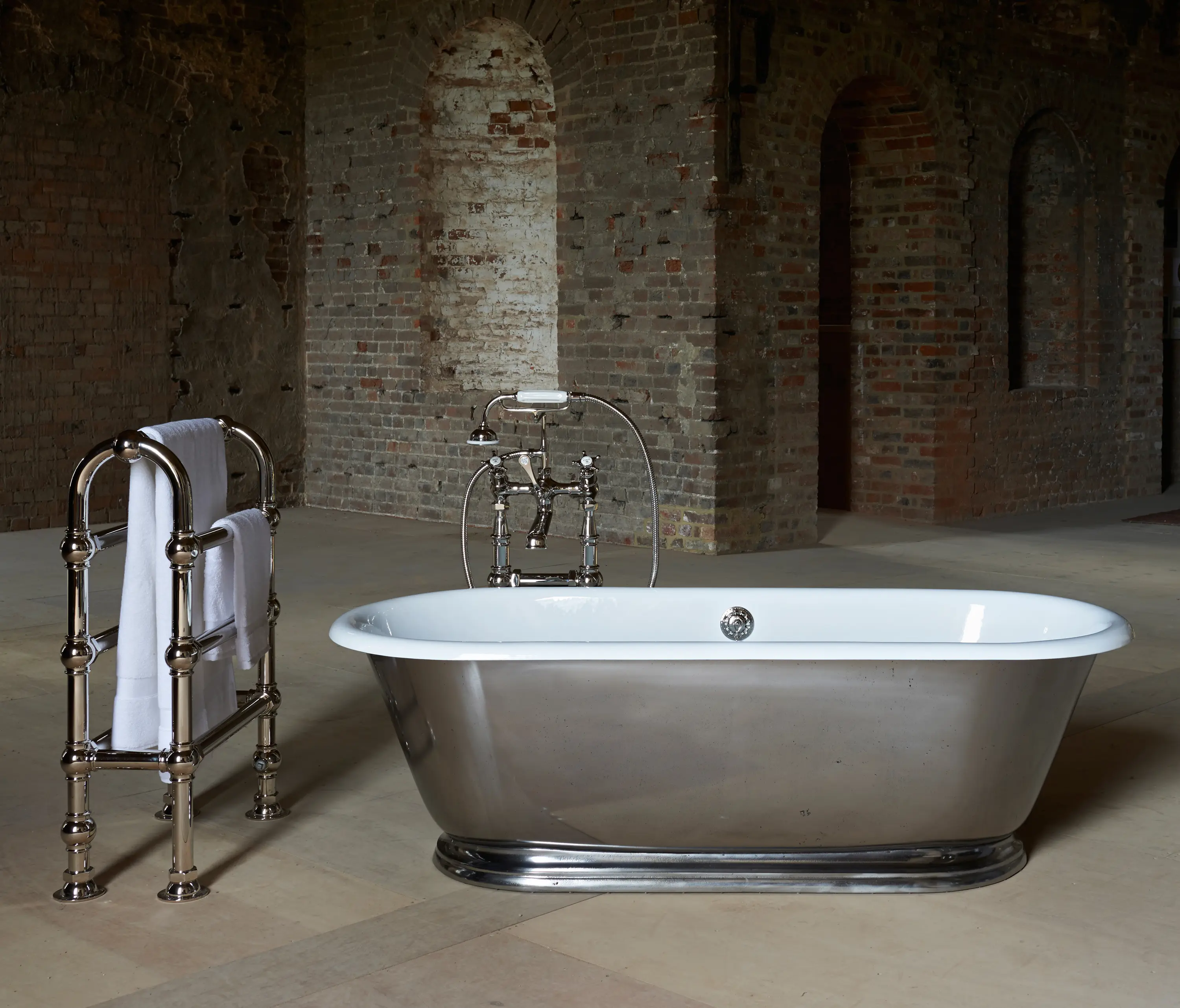 Drummonds - Floorstanding Towel rail