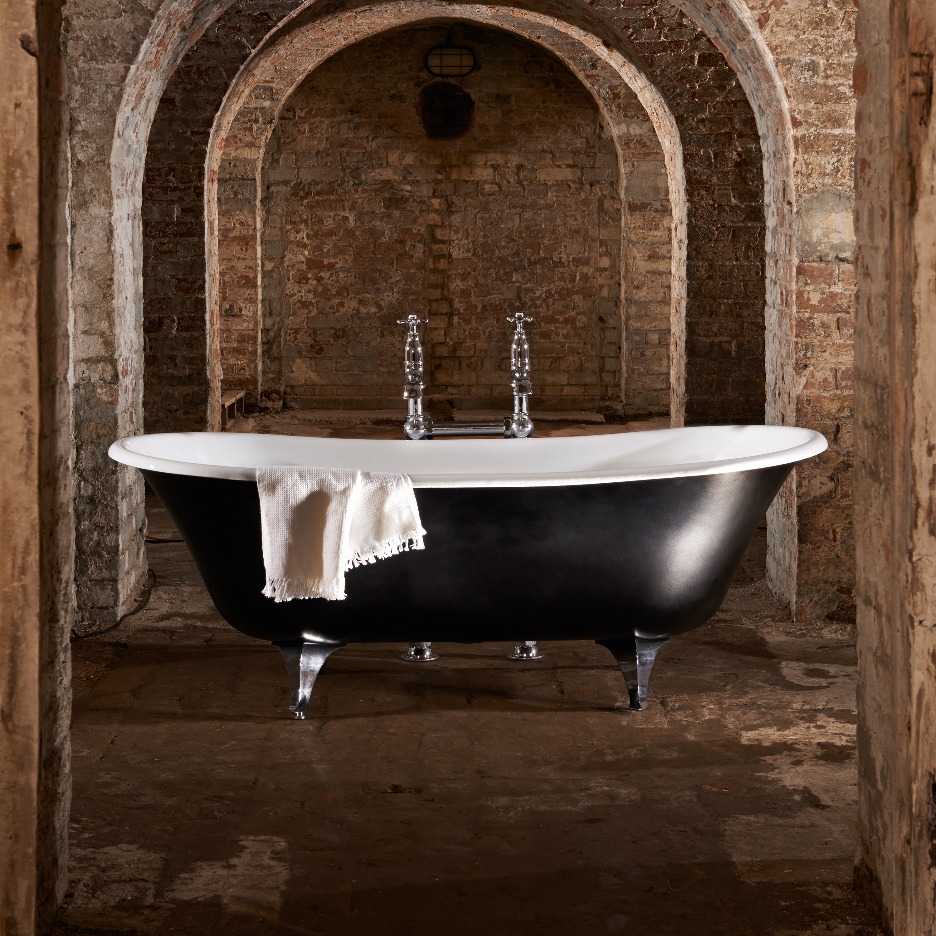 Display product The Serpentine from manufacturer Drummonds