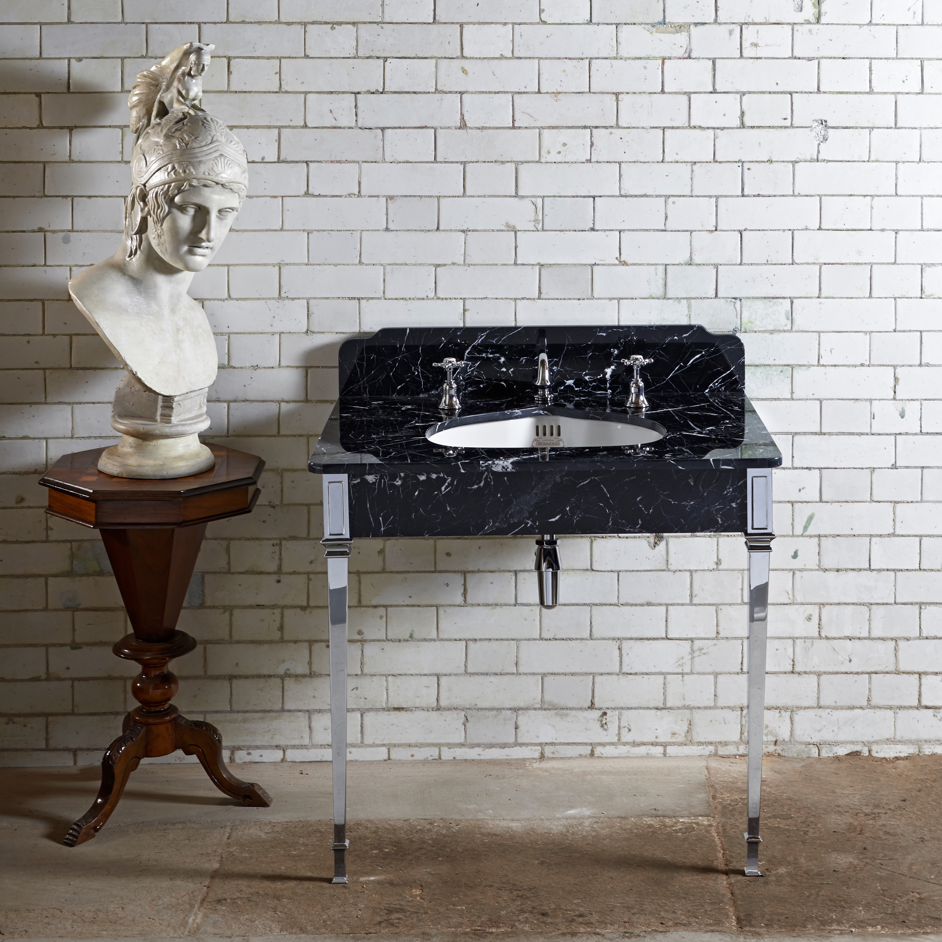 Mostra il prodotto The Hebdern del produttore Drummonds