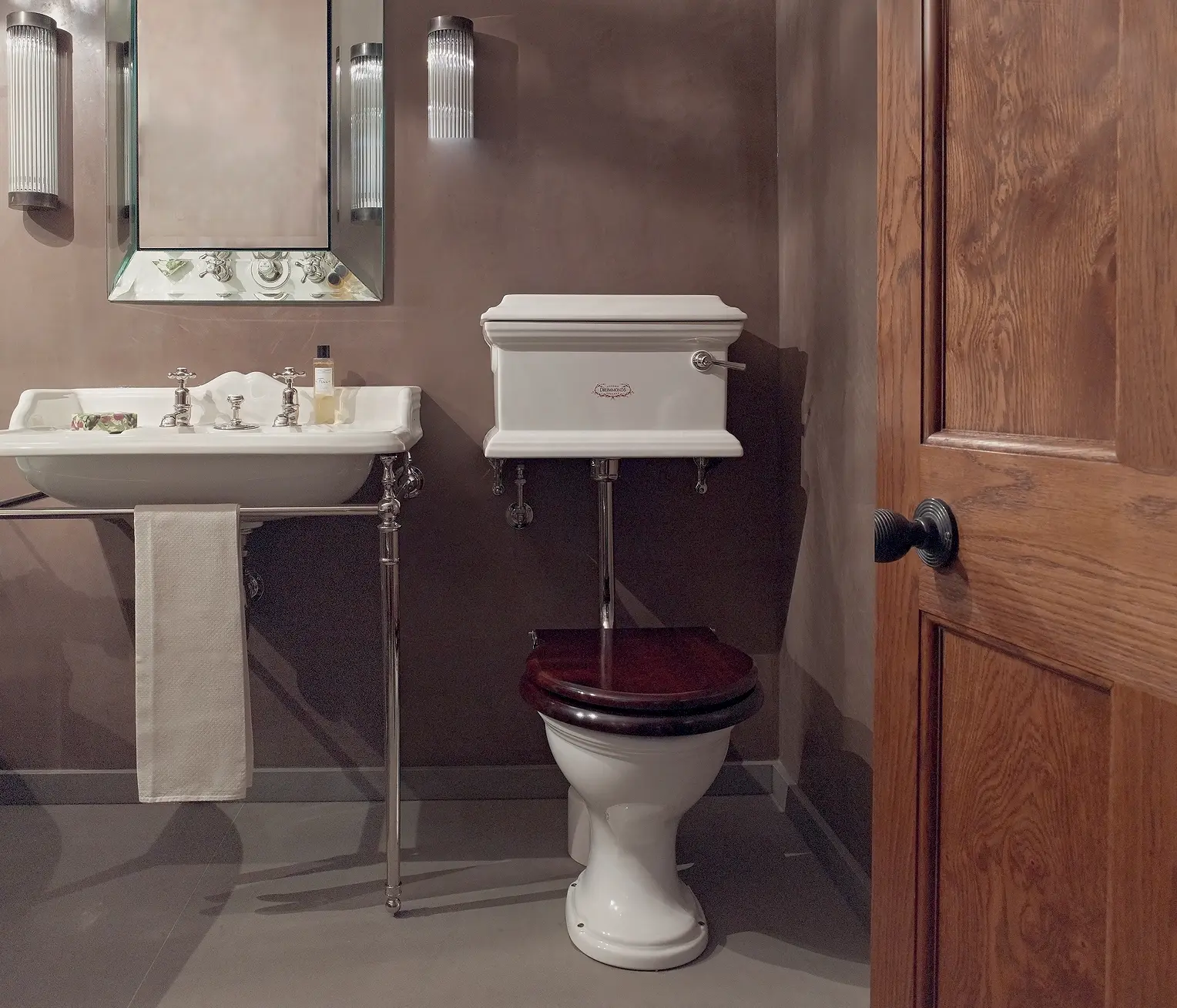 Drummonds - The Casseley WC Suite
