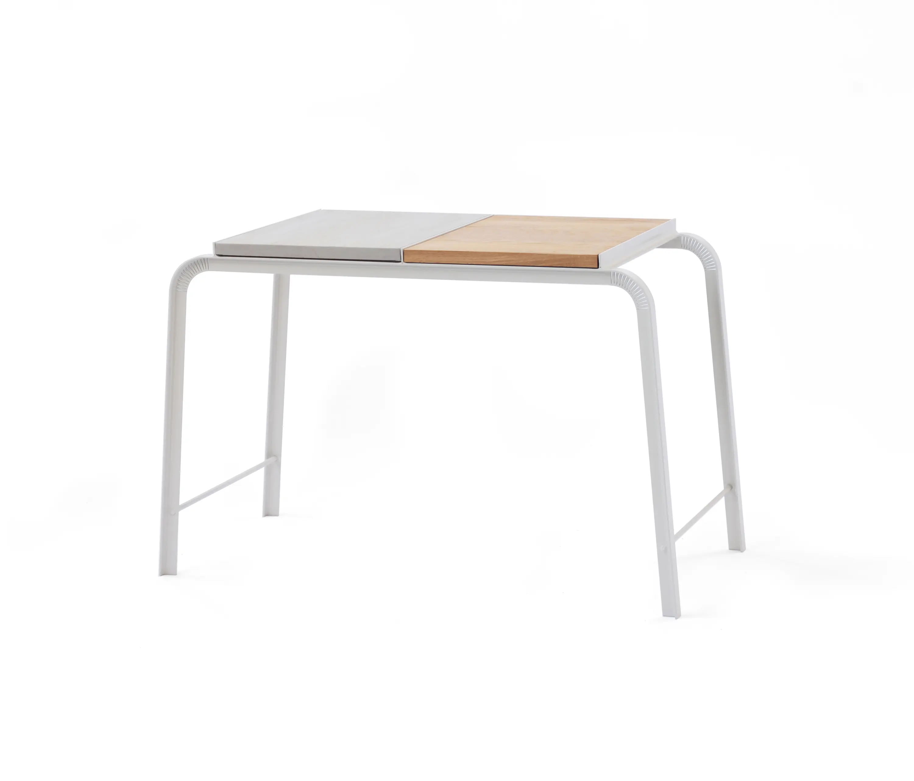 Vij5 - Tabloid Table Oak | side table