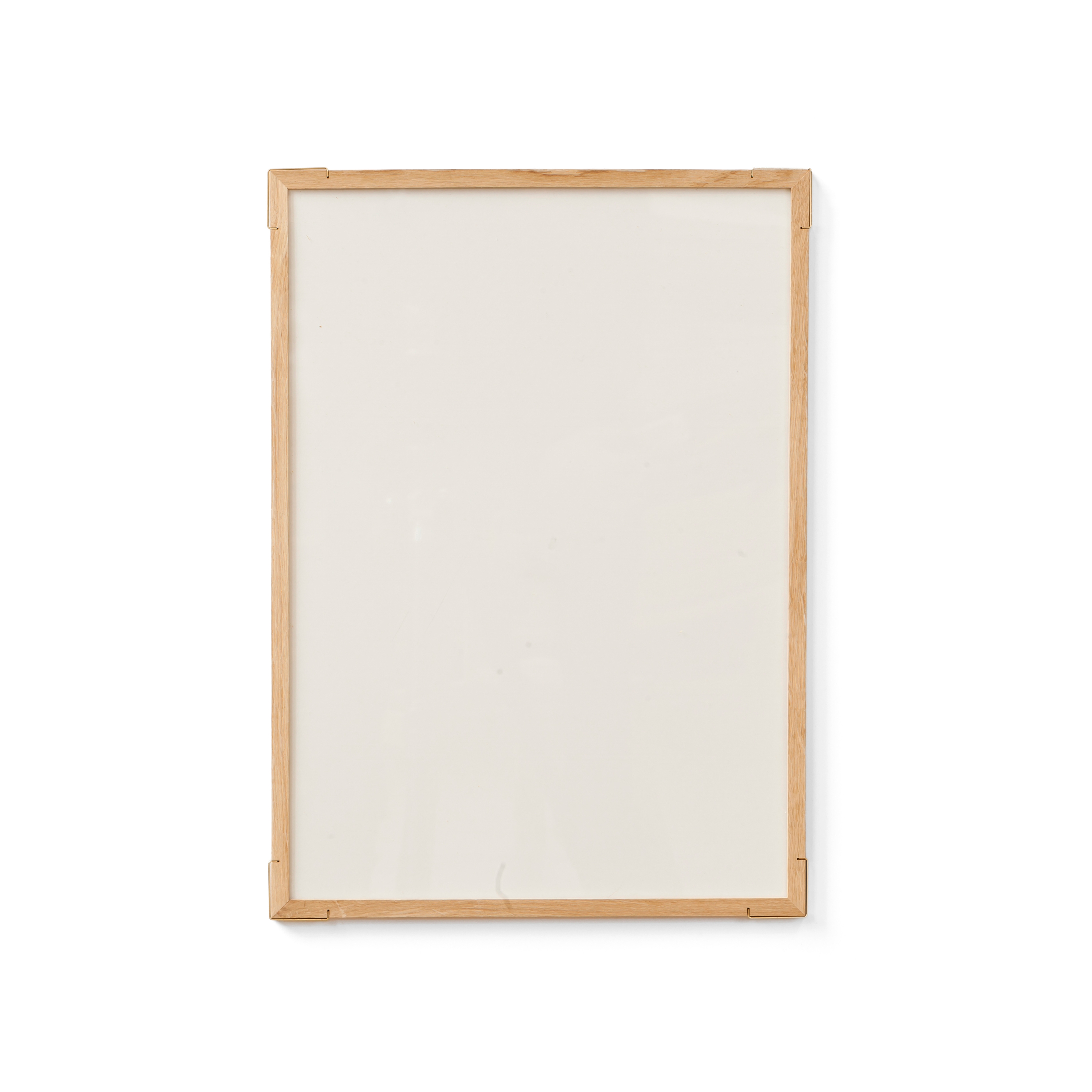 Mostra il prodotto Epaulette A3 | brass corners del produttore Vij5