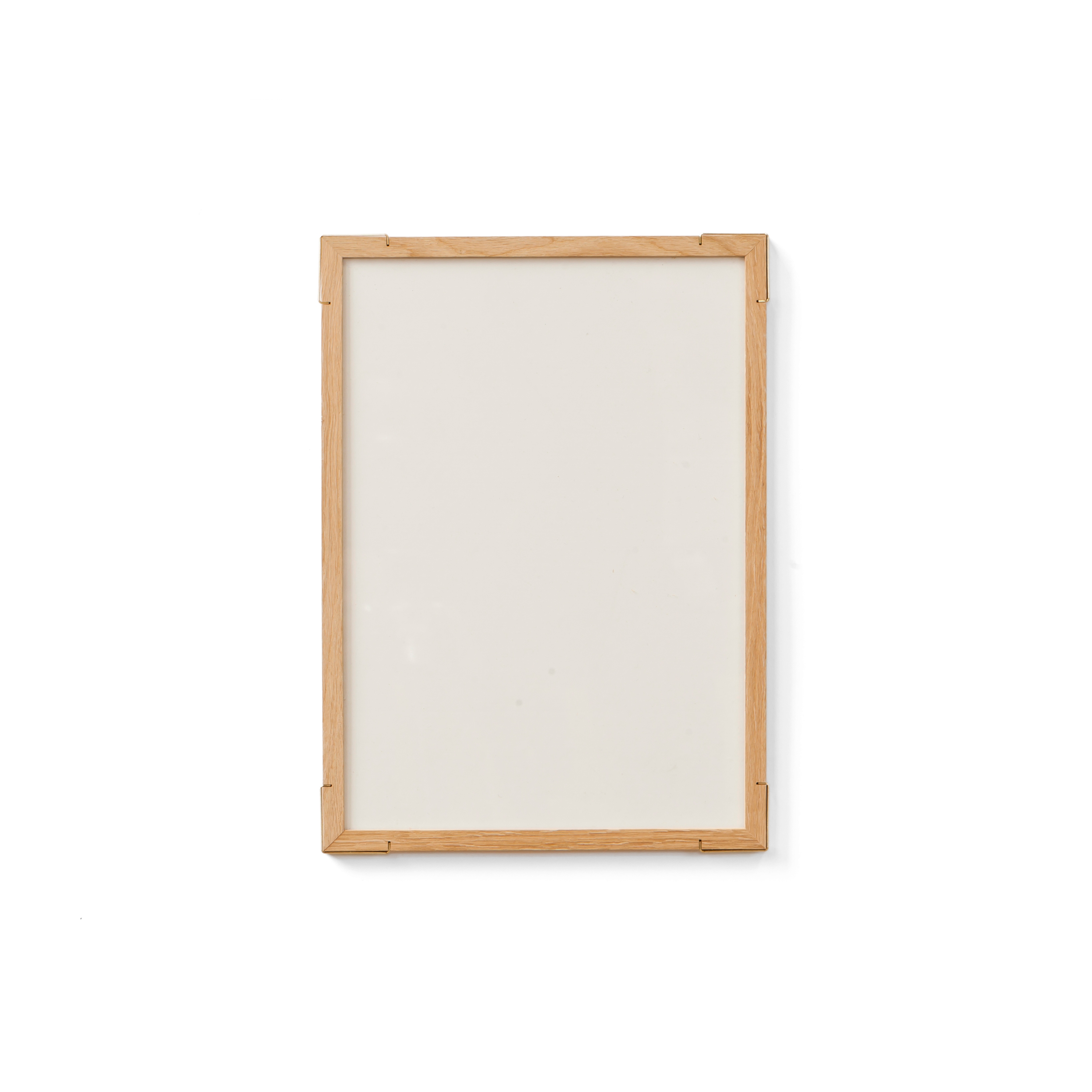 Mostra il prodotto Epaulette A4 | brass corners del produttore Vij5