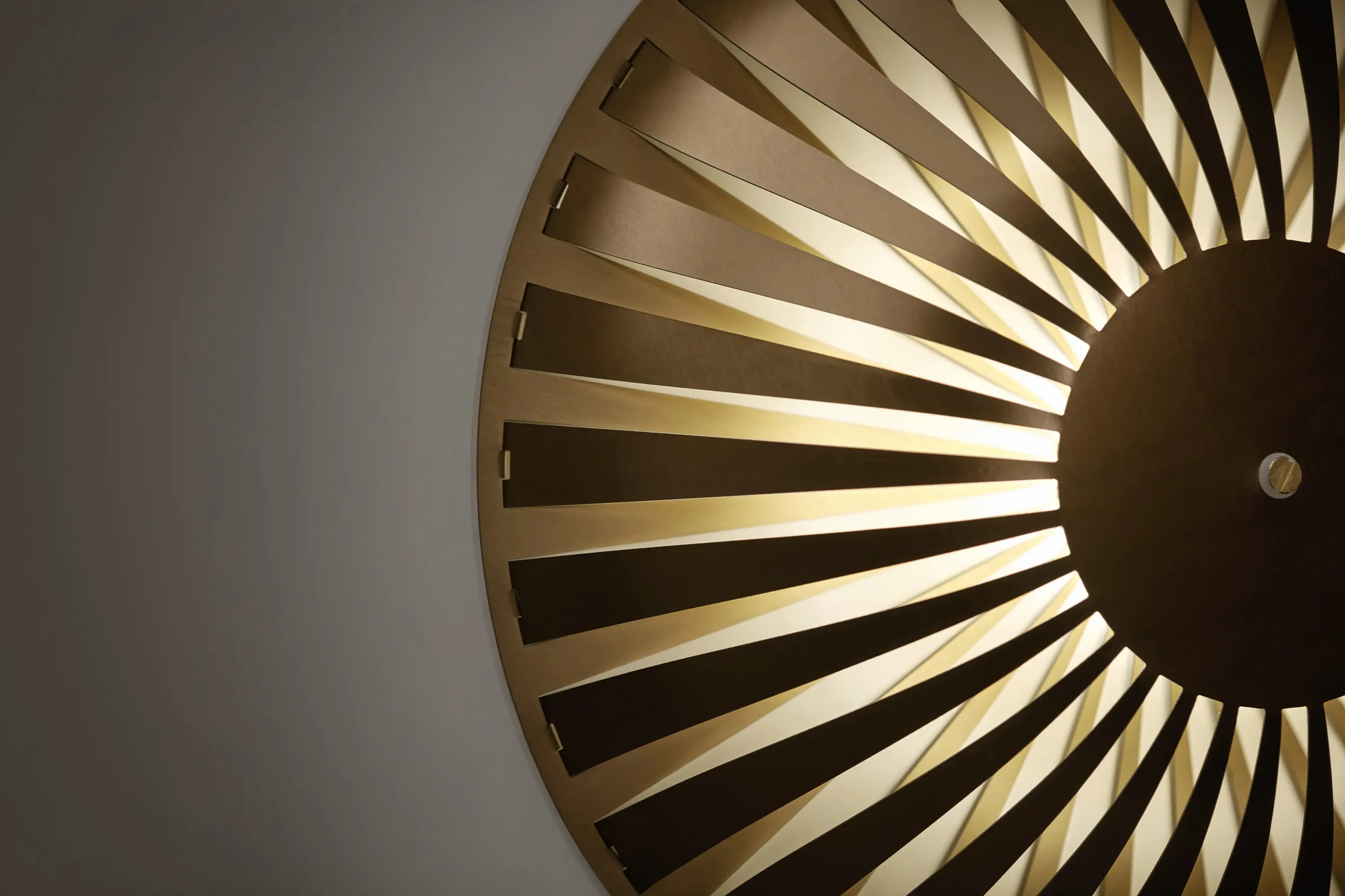 Vij5 - Glint Light | wall