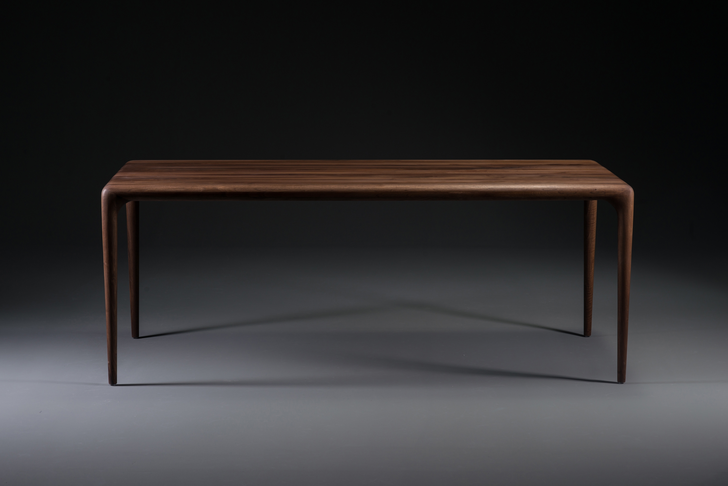 Mostra il prodotto Latus Table del produttore Artisan