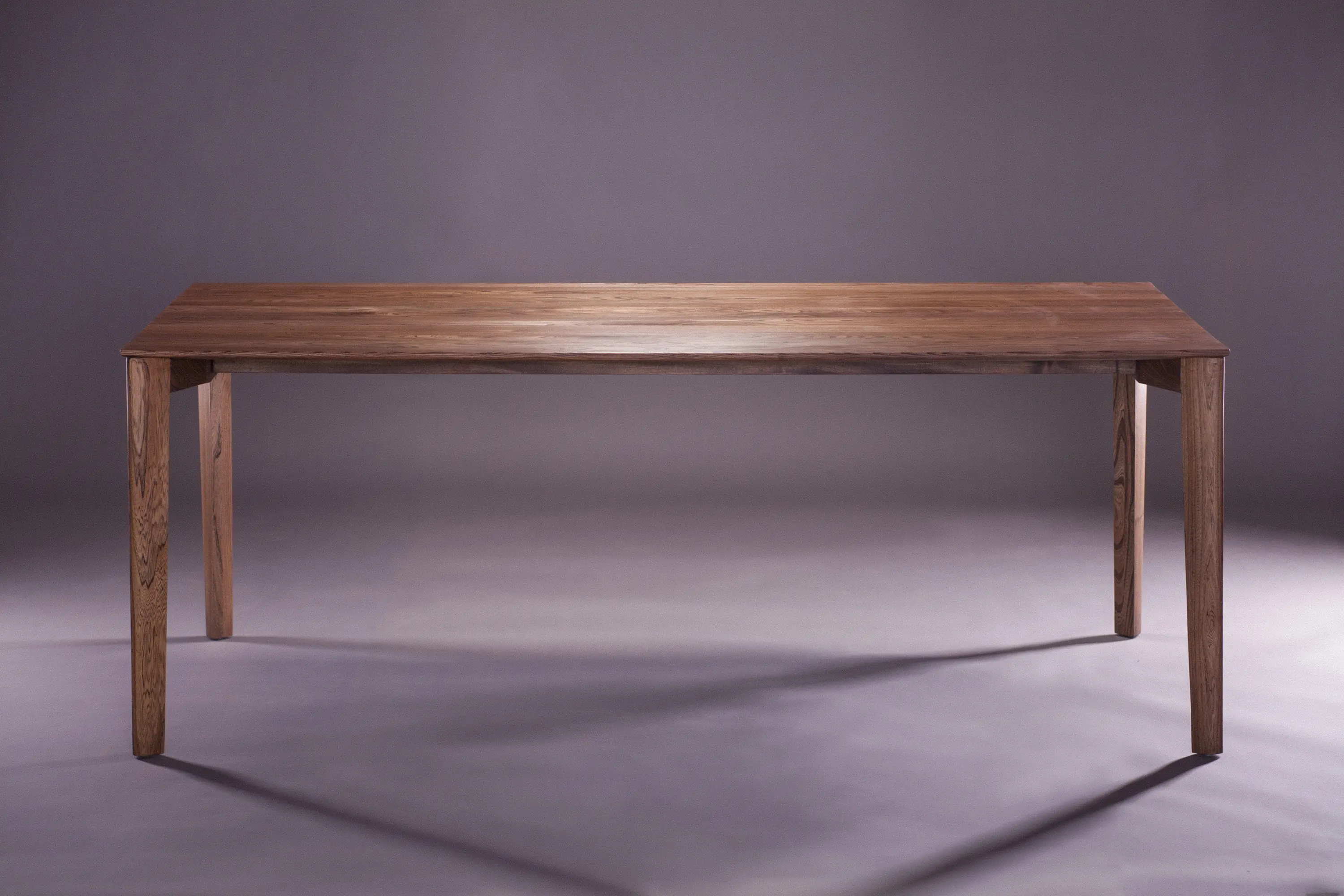 Artisan - Fin Table