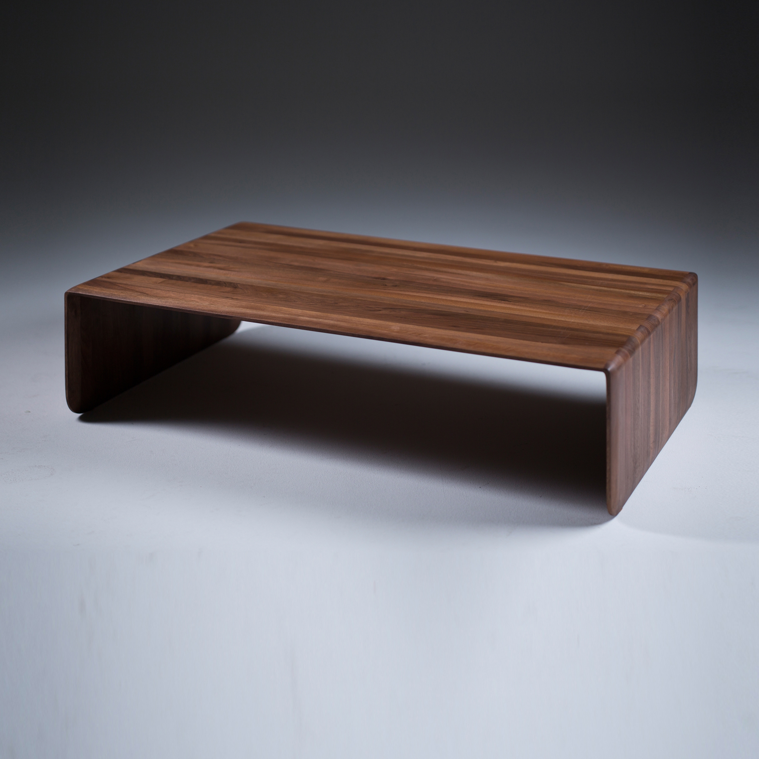 Mostrar el producto Invito Coffee Table del fabricante Artisan