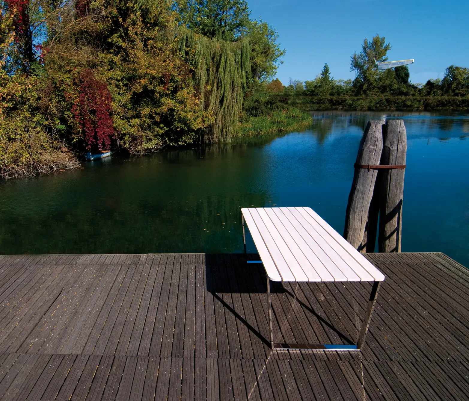 Forhouse - Cross Table