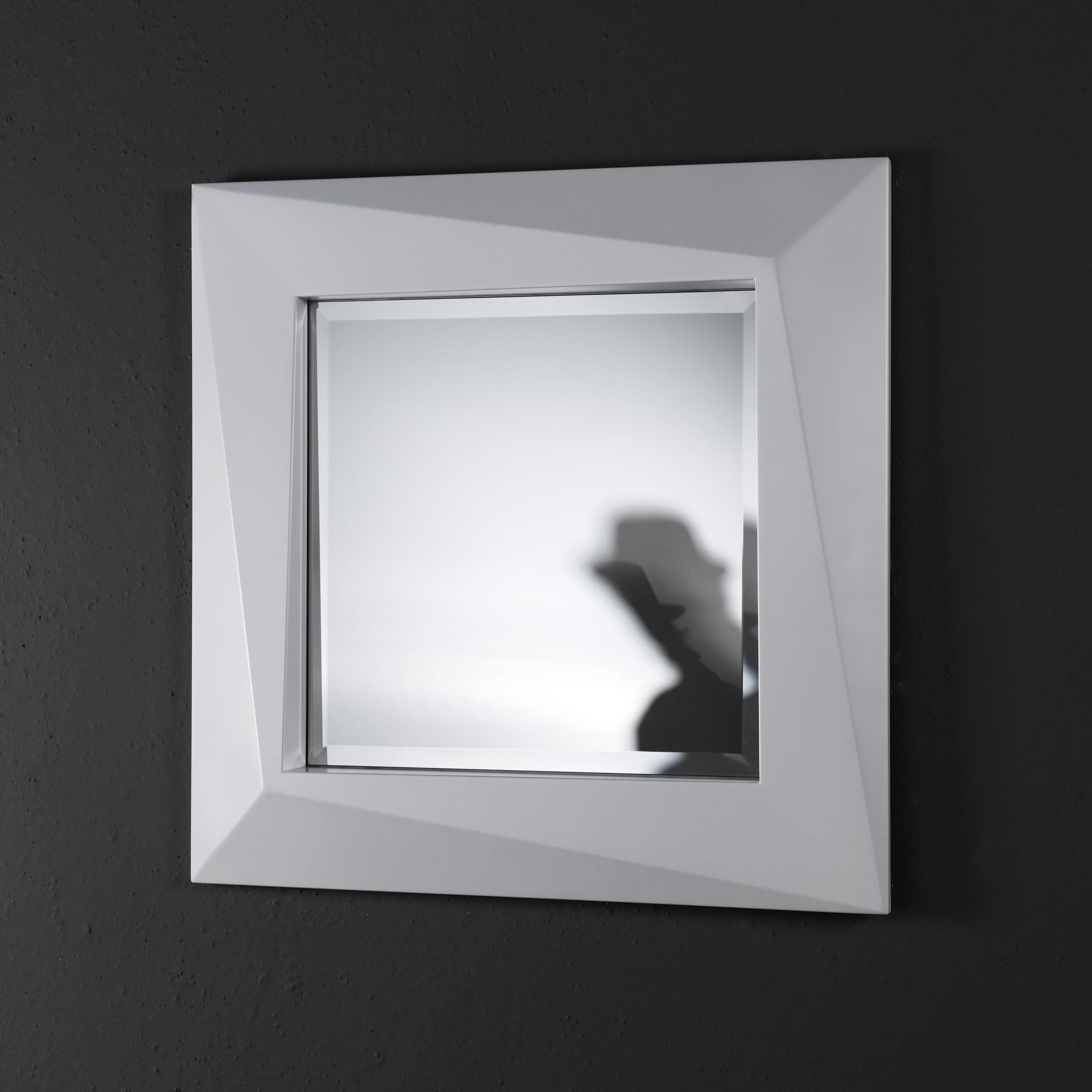 Display product Chicago Mirror from manufacturer Forhouse