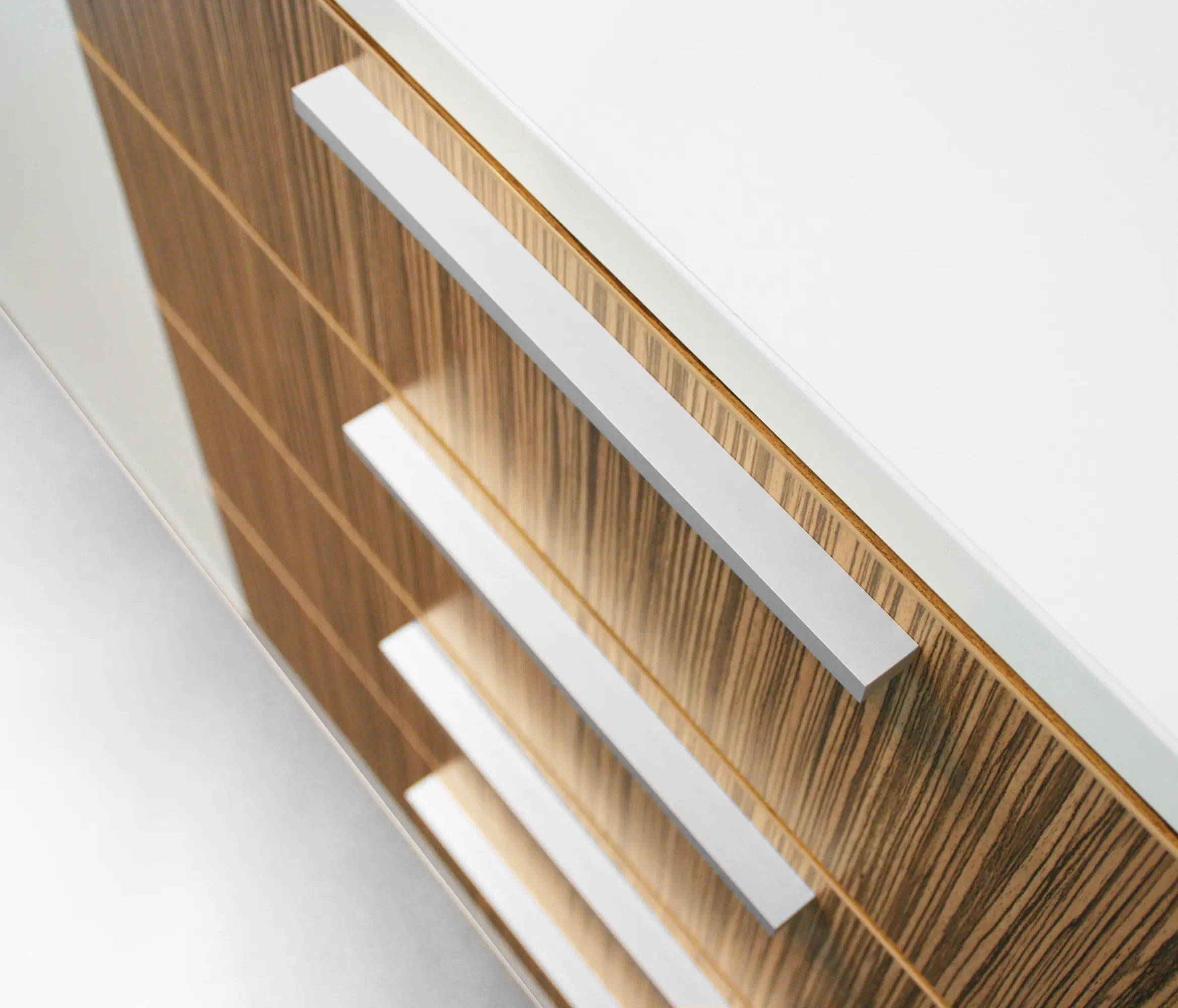 LEUWICO - iSCUBE Sideboard