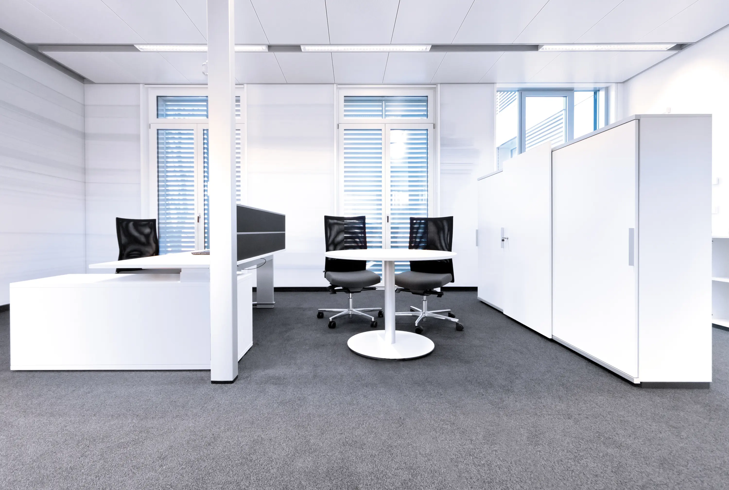 LEUWICO - iMOVE-C Conference desk