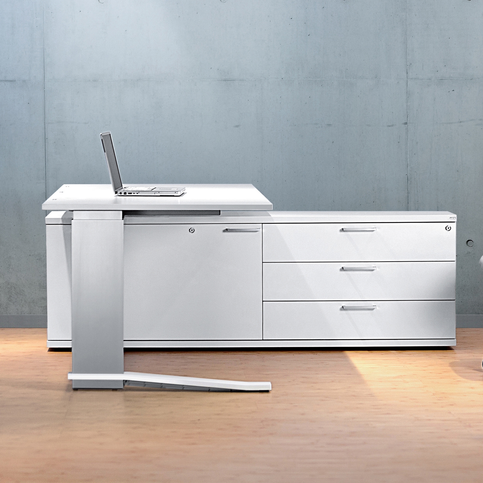 Mostrar el producto iMOVE-C Work station del fabricante LEUWICO