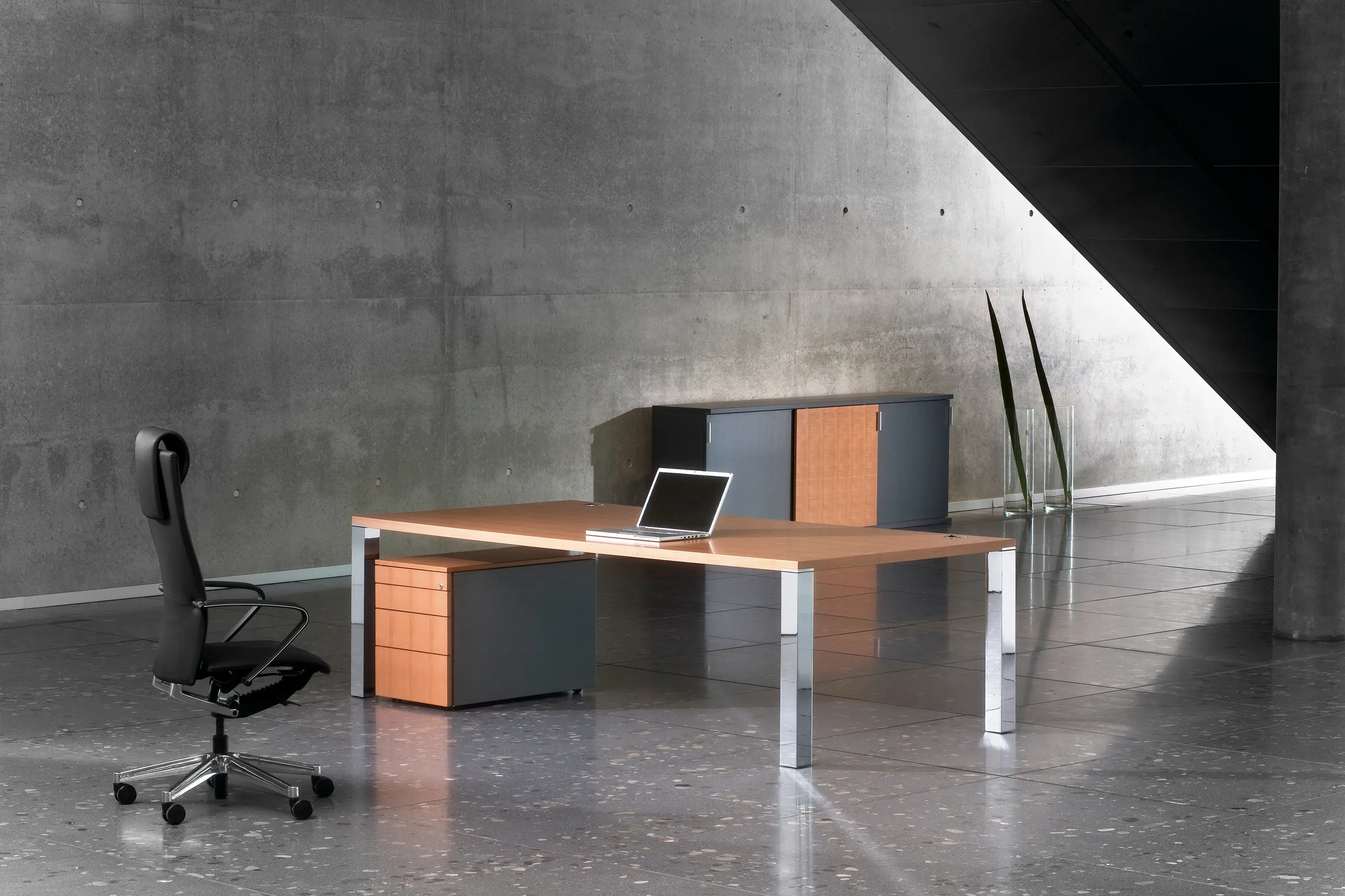 LEUWICO - iONE Work station
