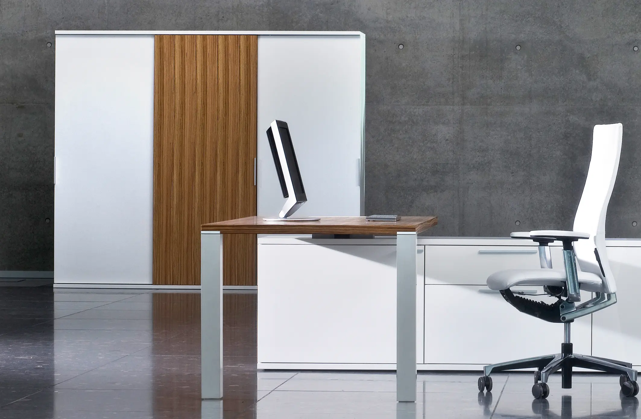 LEUWICO - iSCUBE cupboard