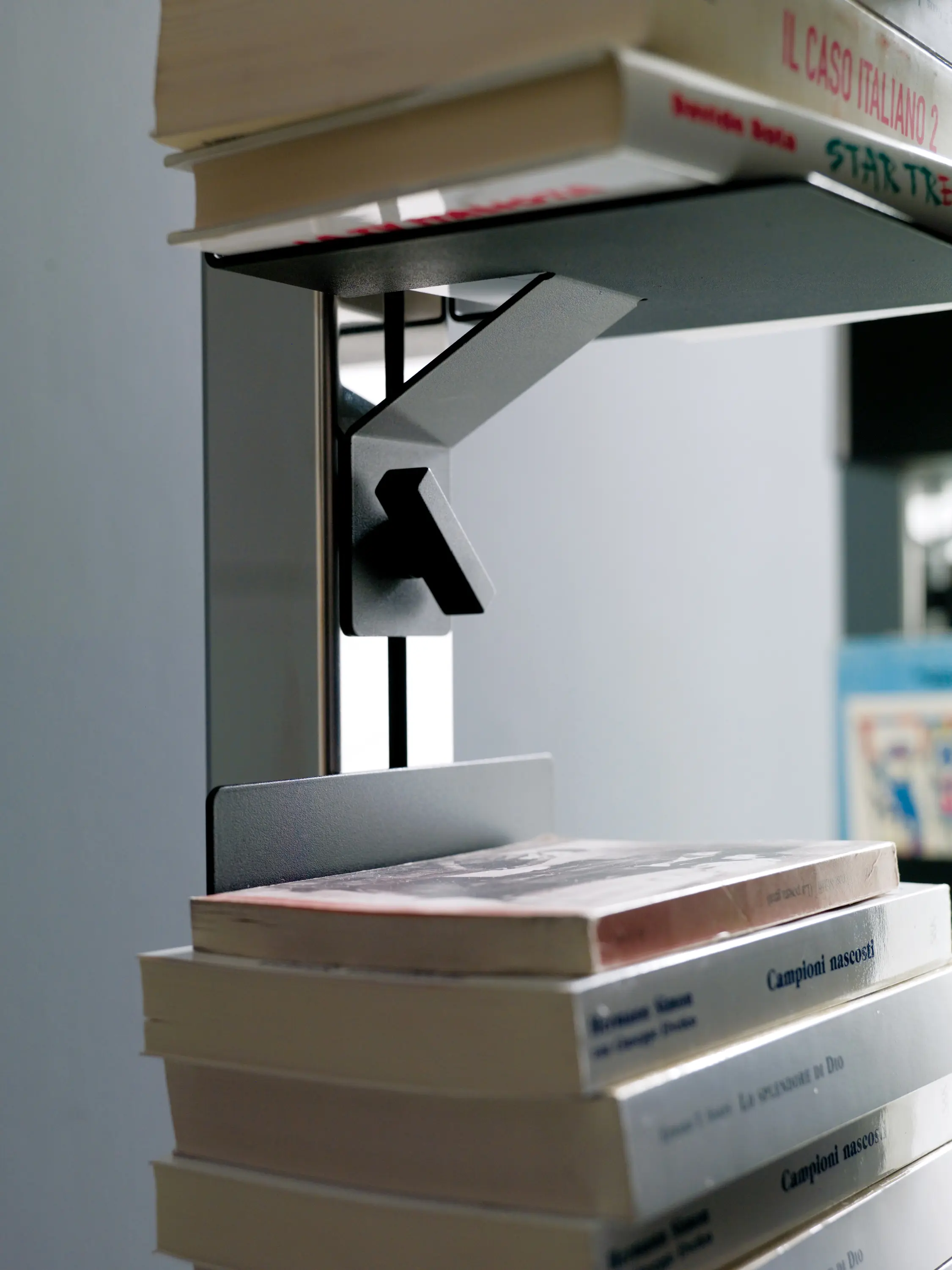 Aico Design - Totem | Free-standing Book Storage