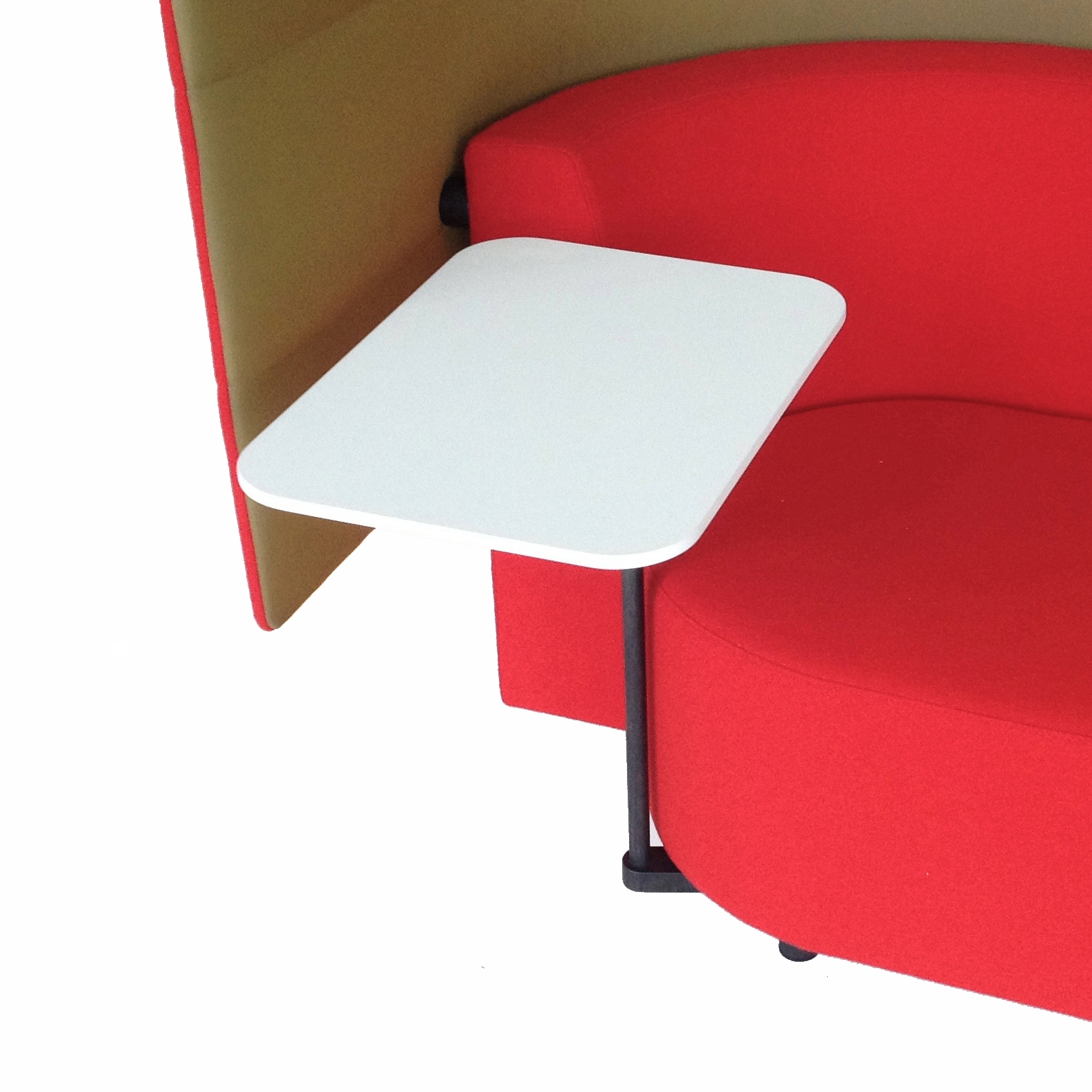 Display product The Satellite table from manufacturer Incradible