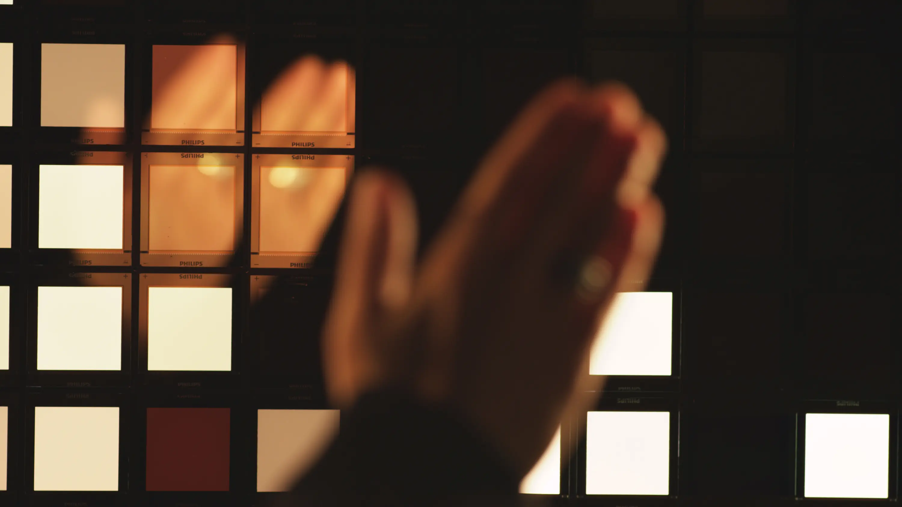Philips Lumiblade - OLED - LivingShapes interactive wall
