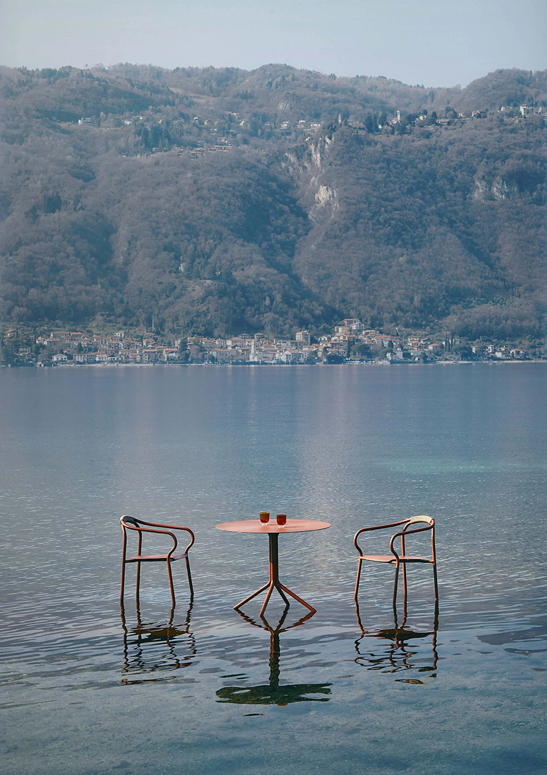 Unopiù - Square table